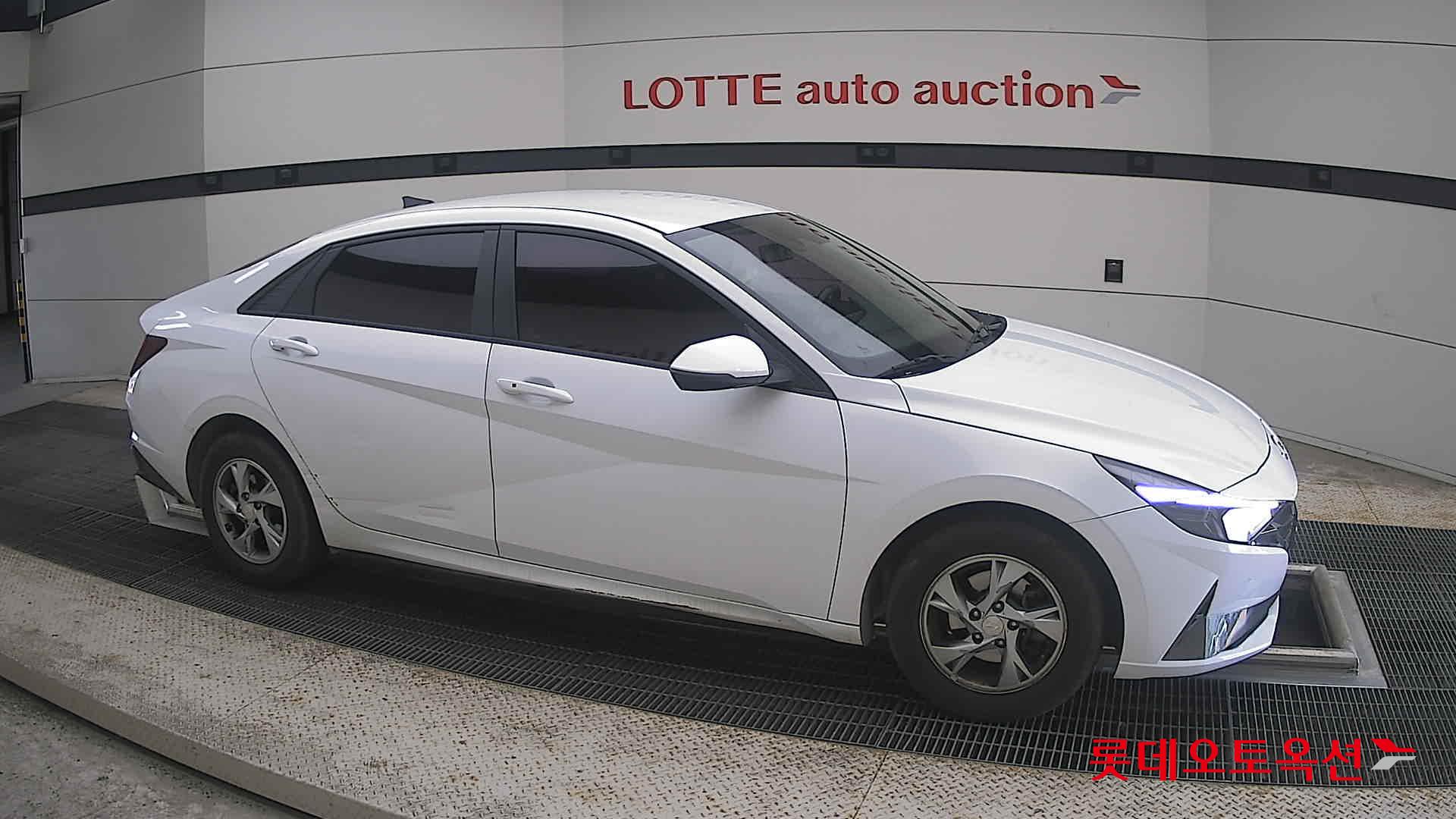 2021 - hyundai avante
