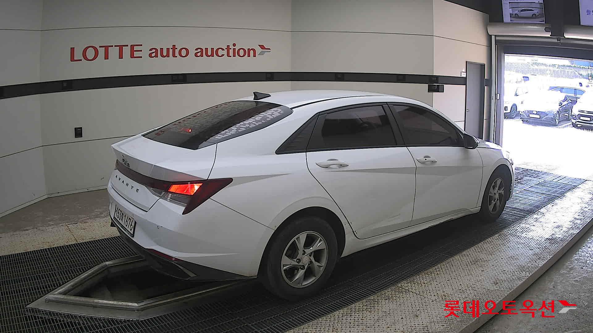 2021 - hyundai avante