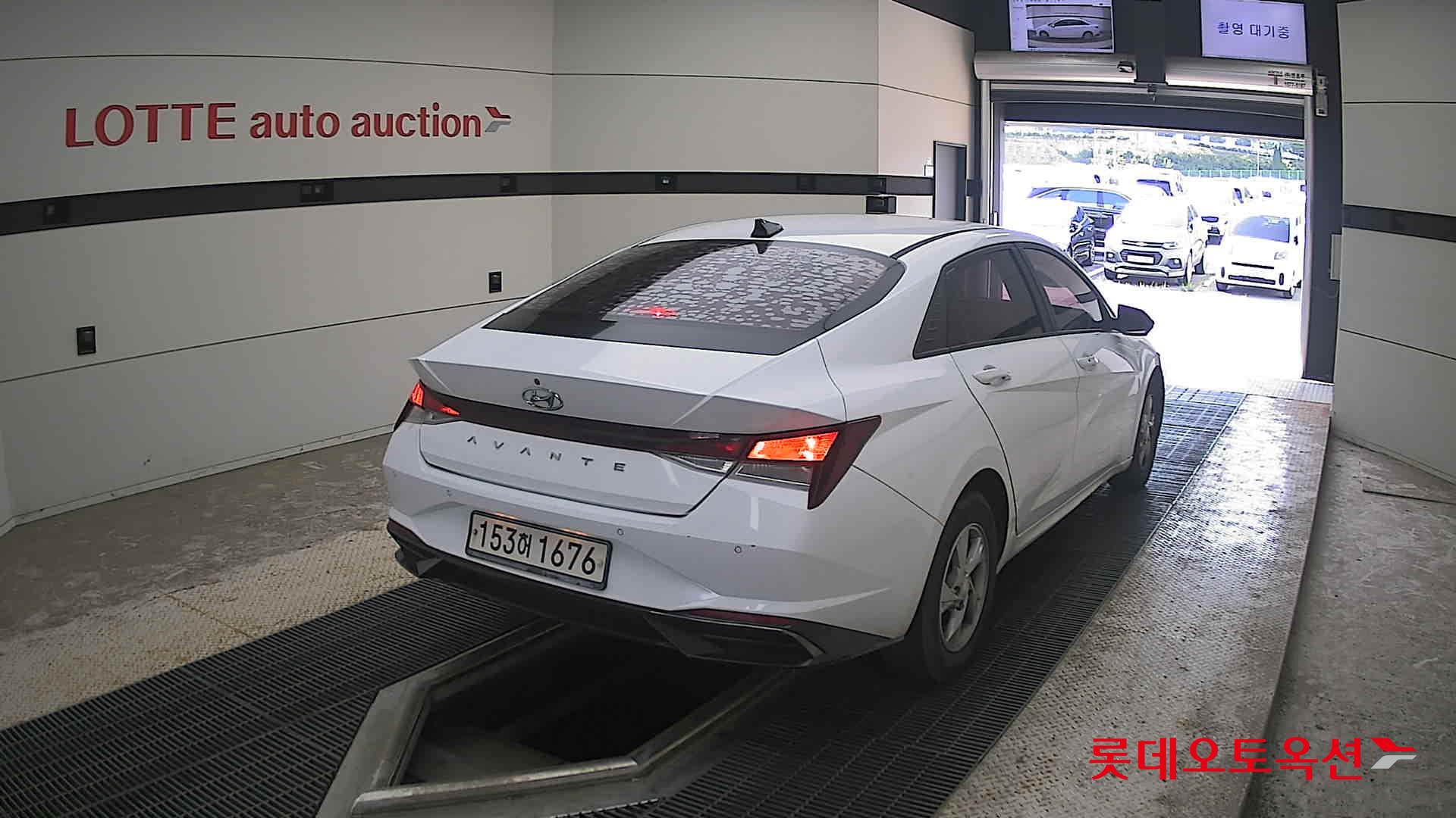 2021 - hyundai avante