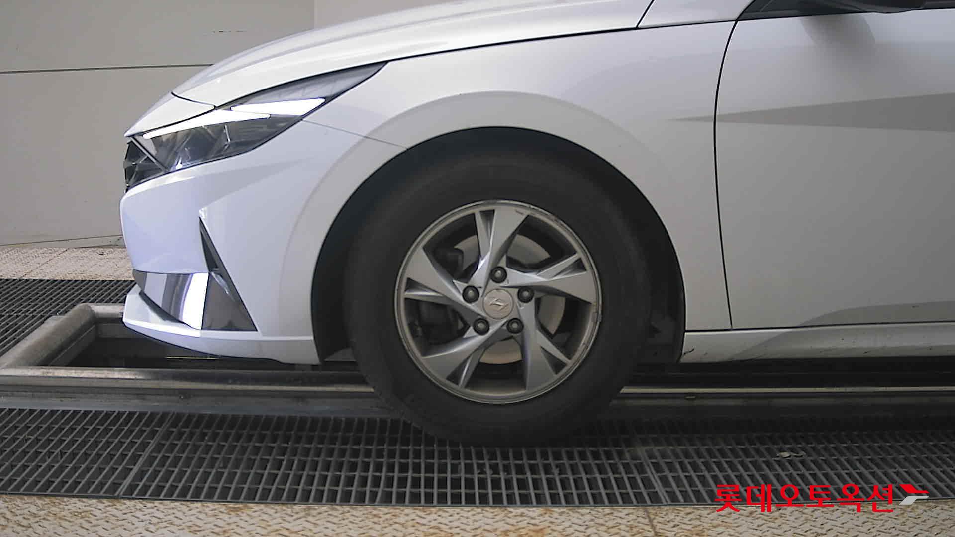 2021 - hyundai avante