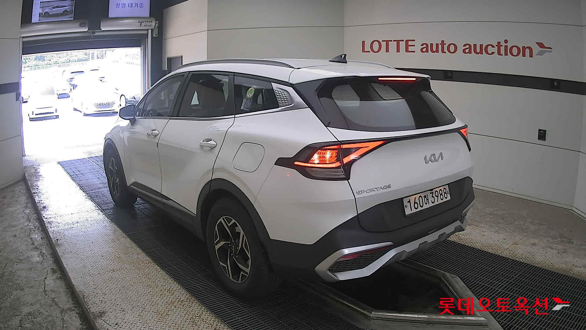2022 - kia sportage