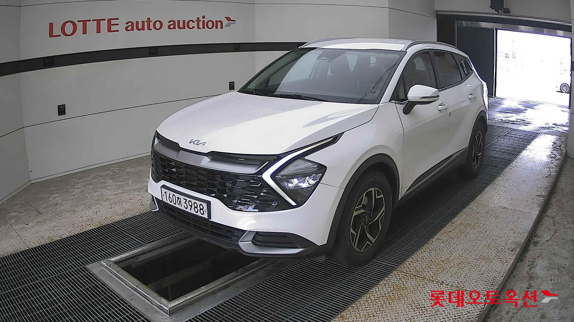 2022 - kia sportage