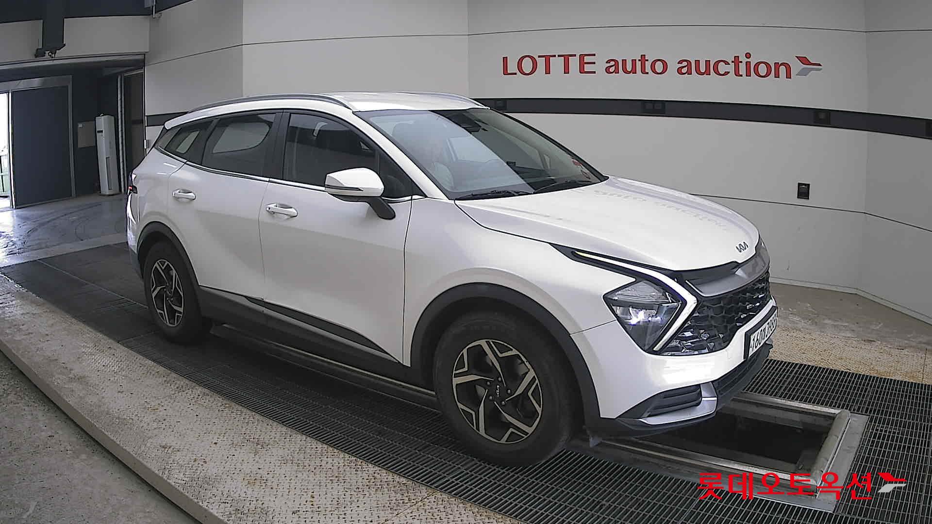 2022 - kia sportage