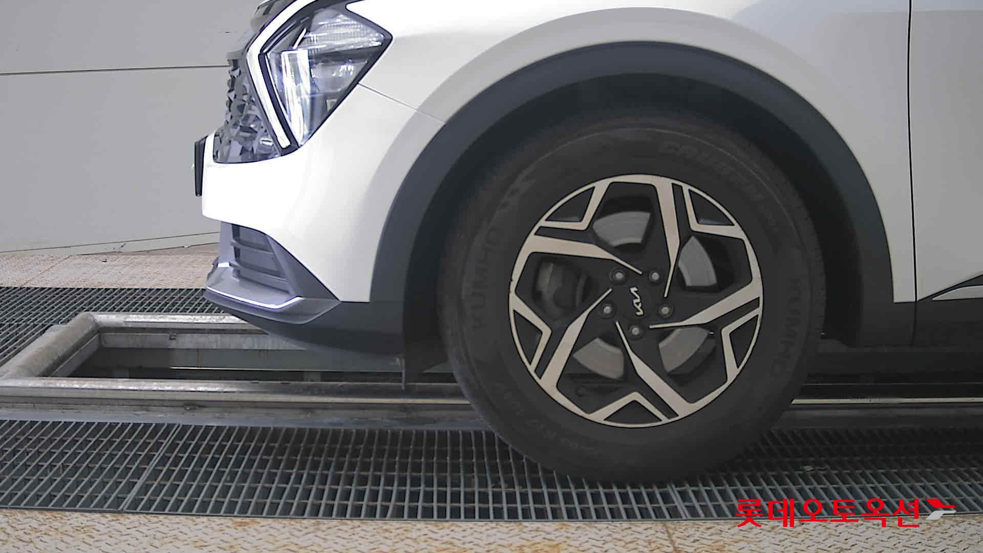 2022 - kia sportage