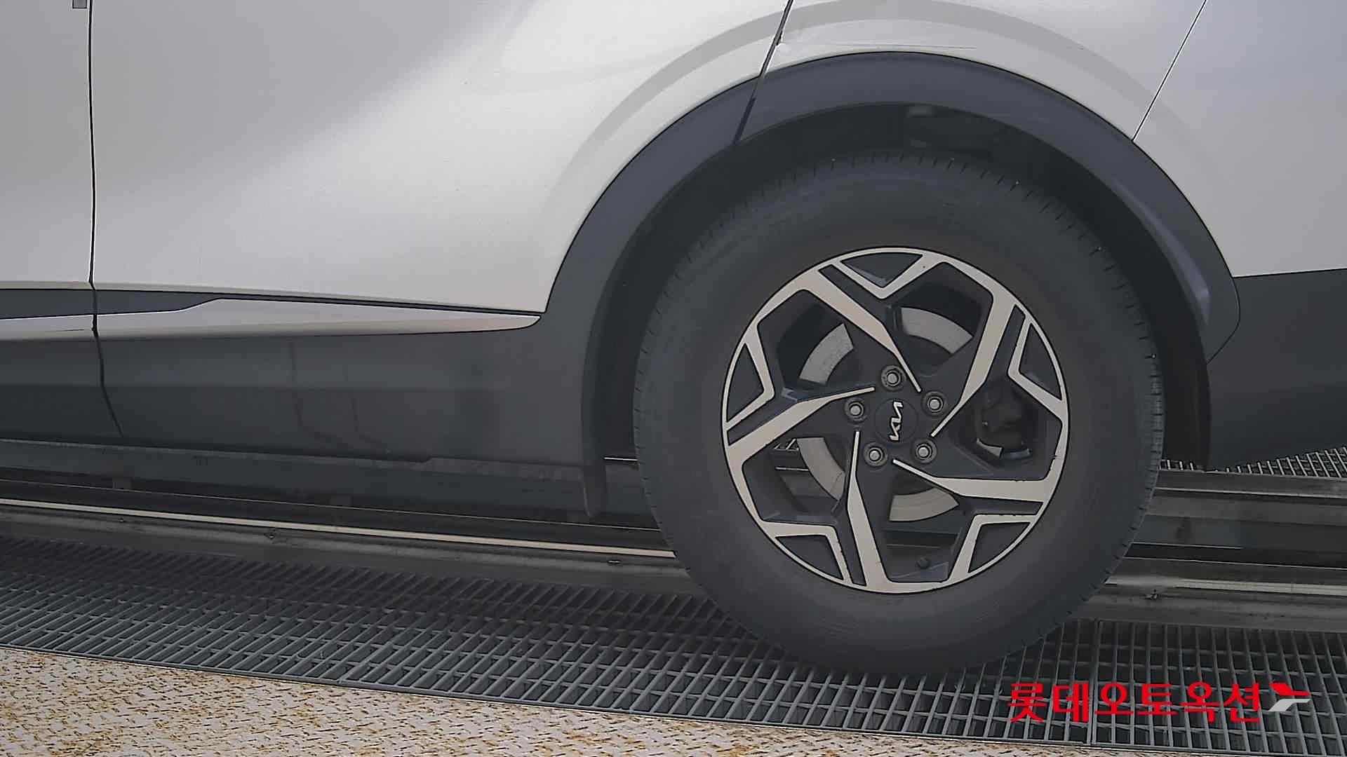 2022 - kia sportage