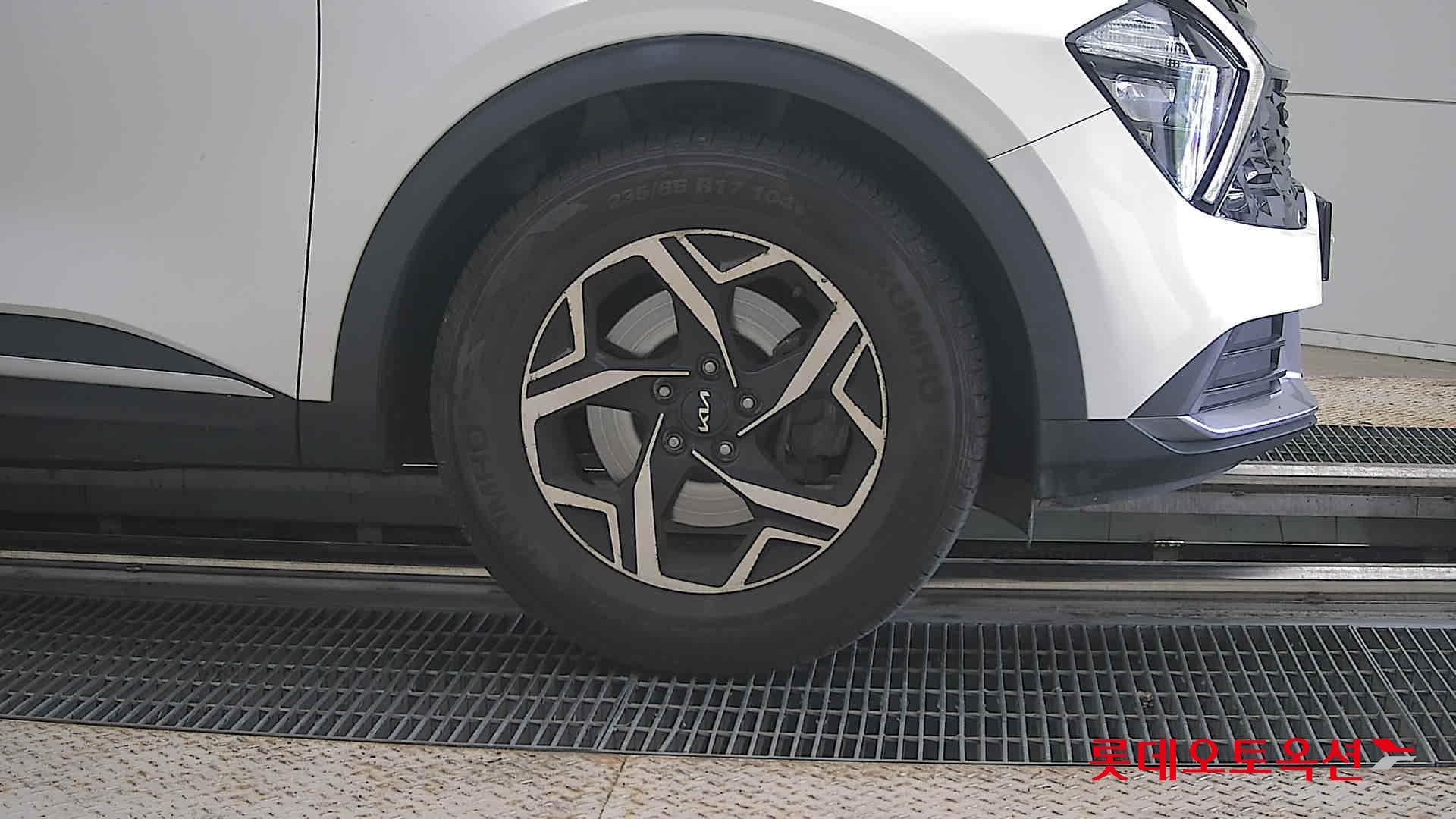 2022 - kia sportage