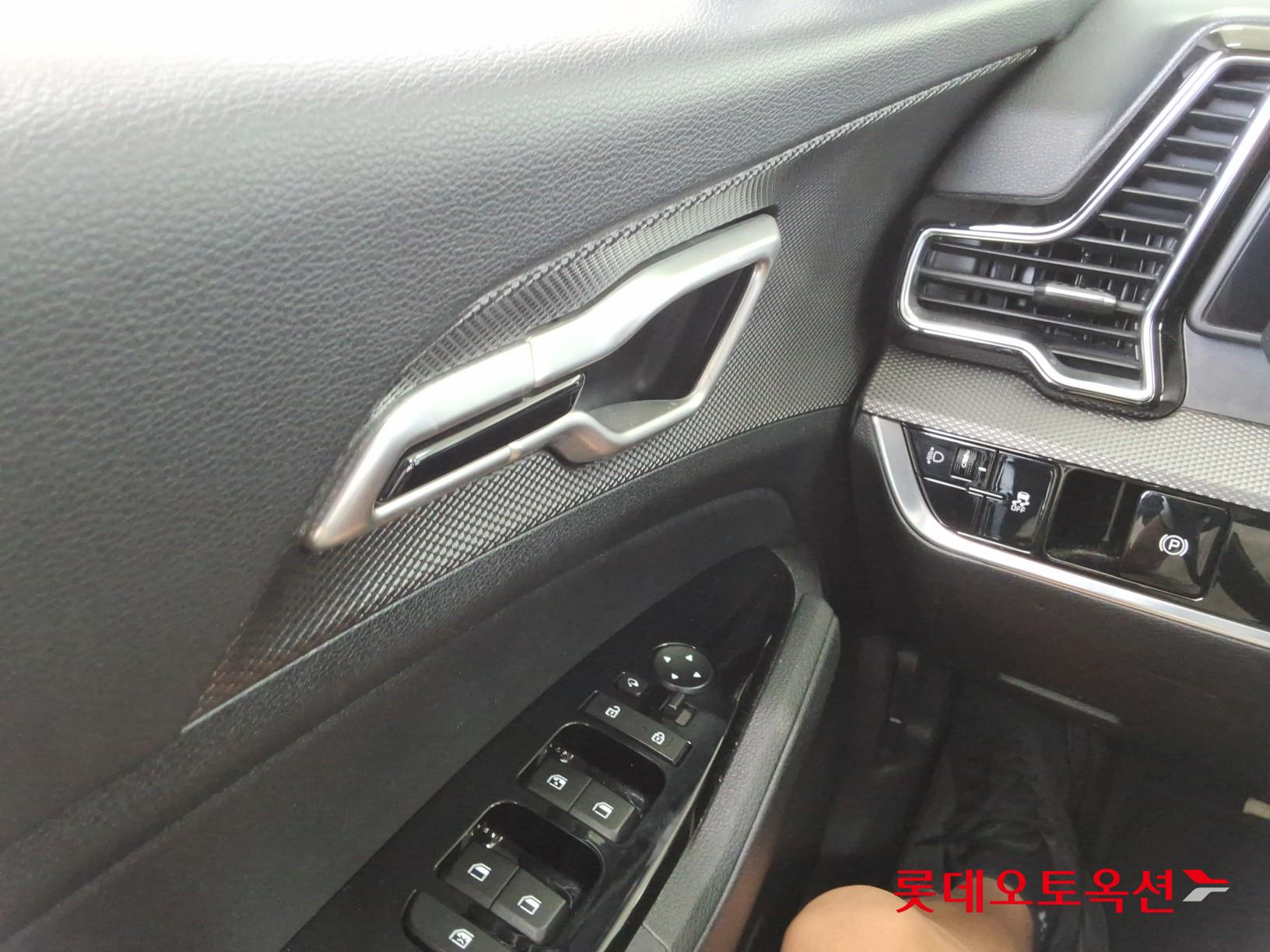 2022 - kia sportage