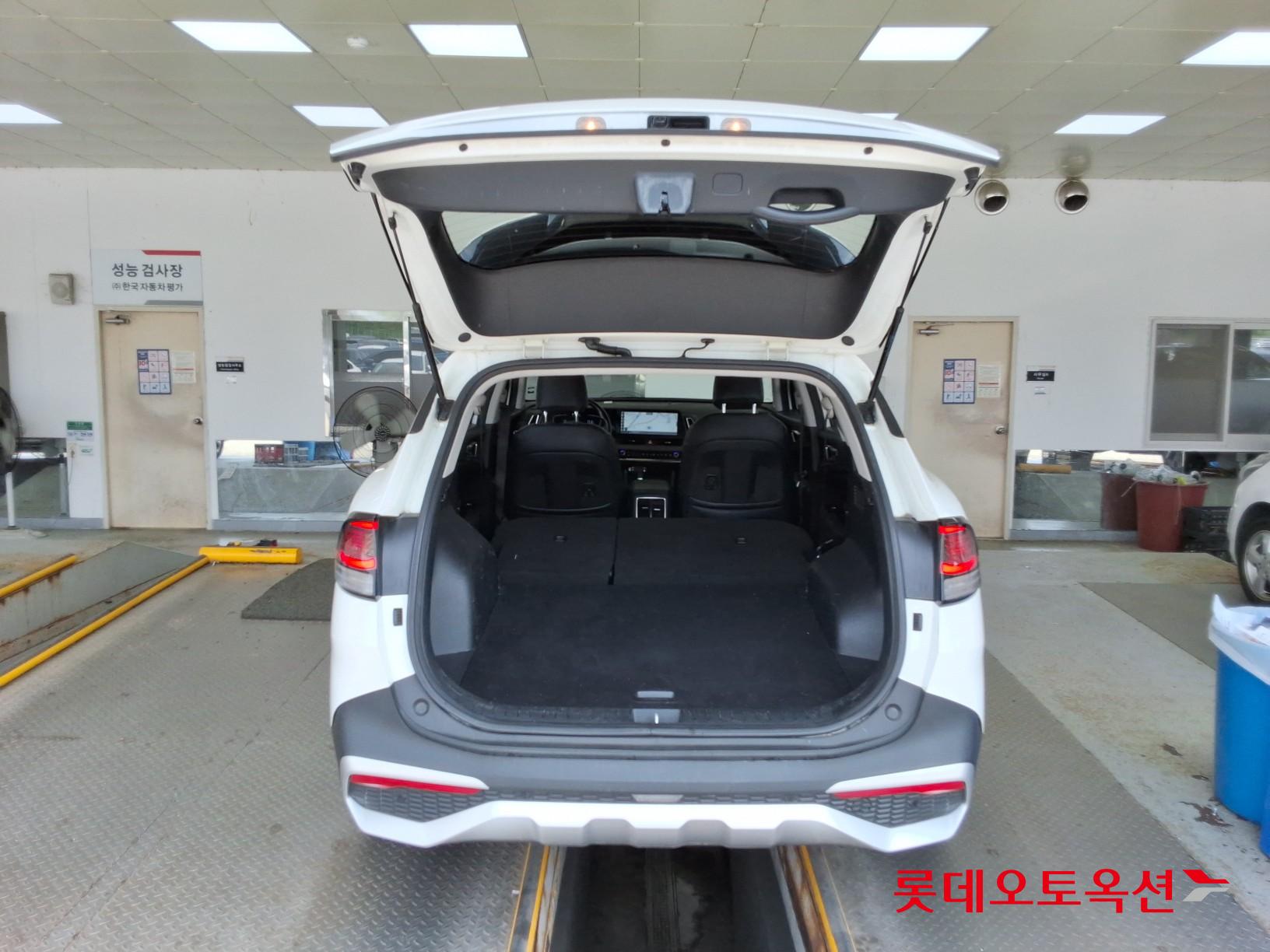 2022 - kia sportage