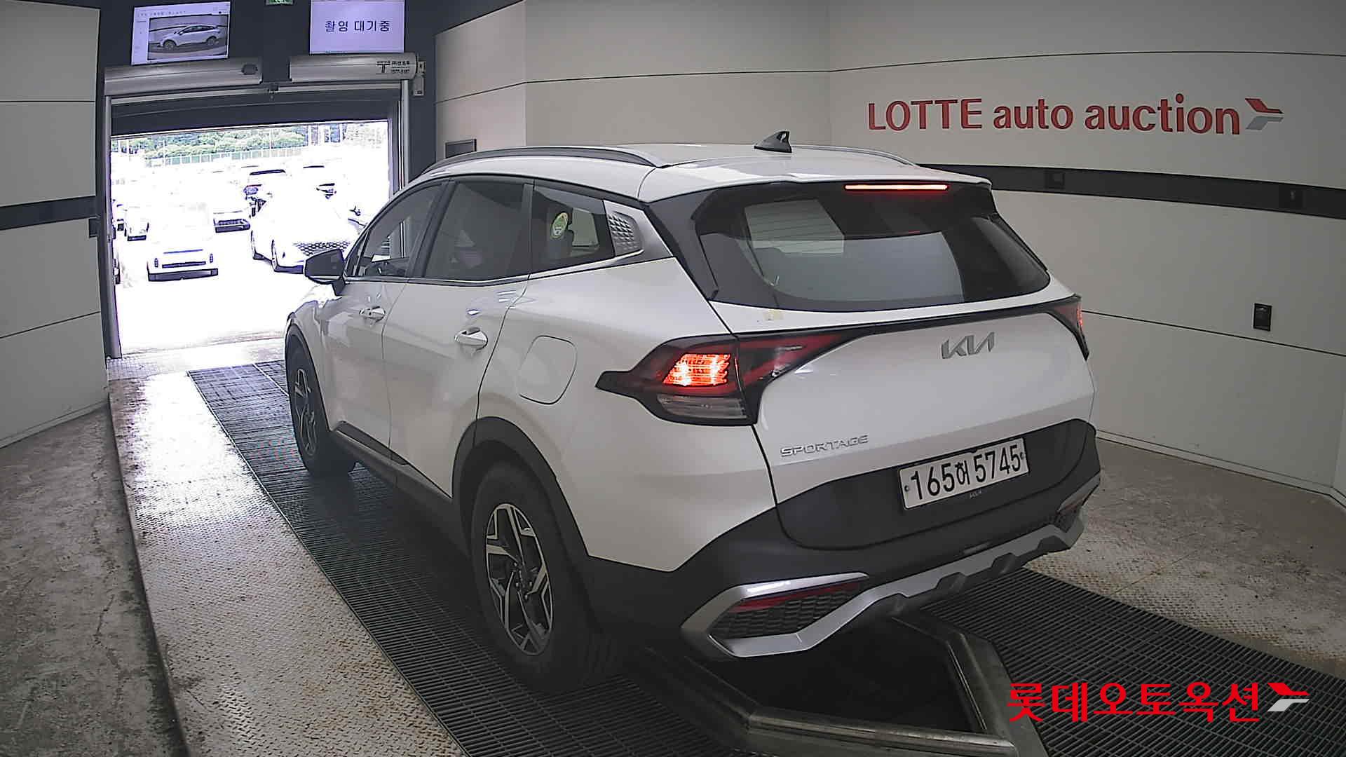 2022 - kia sportage