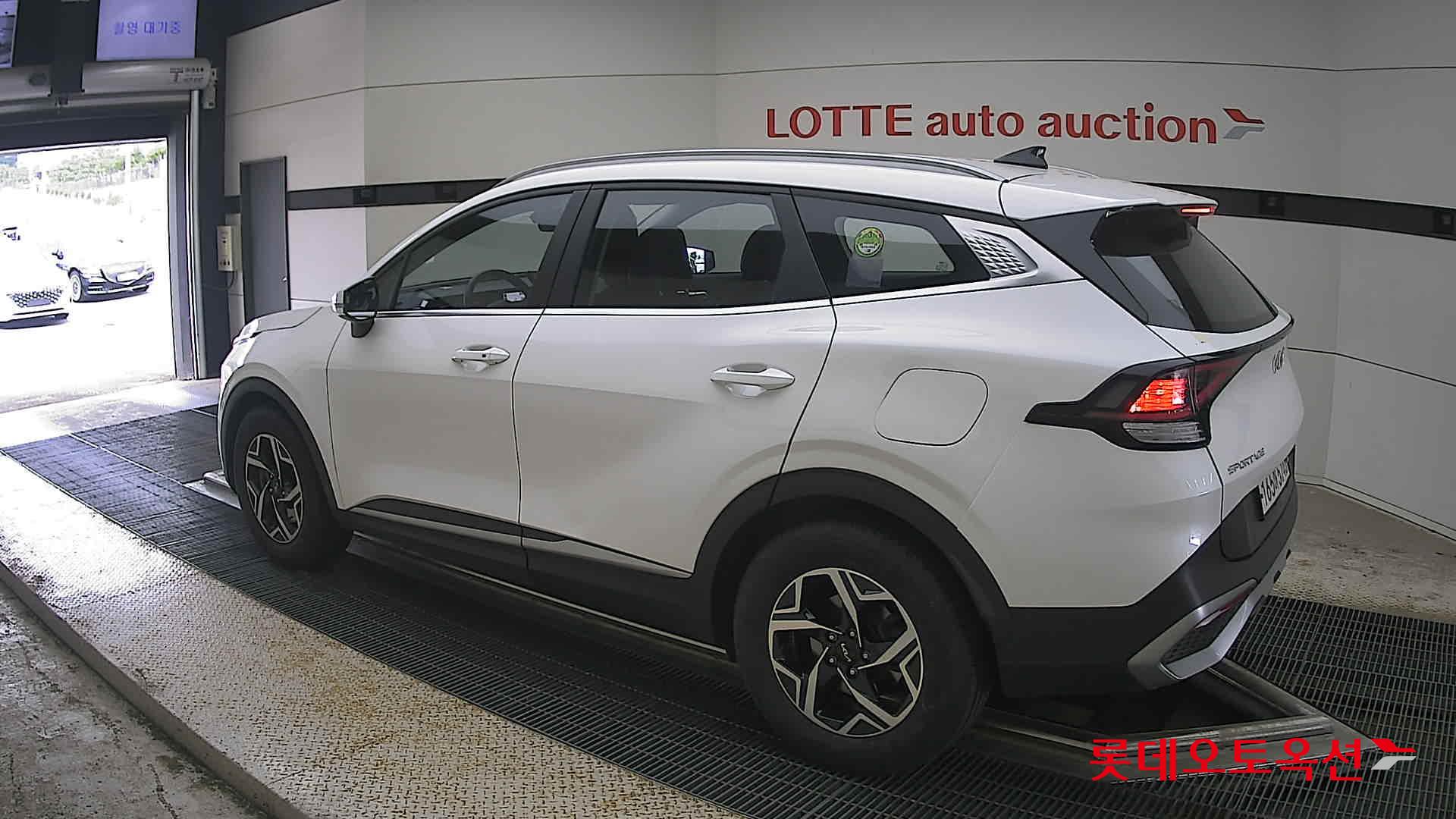2022 - kia sportage