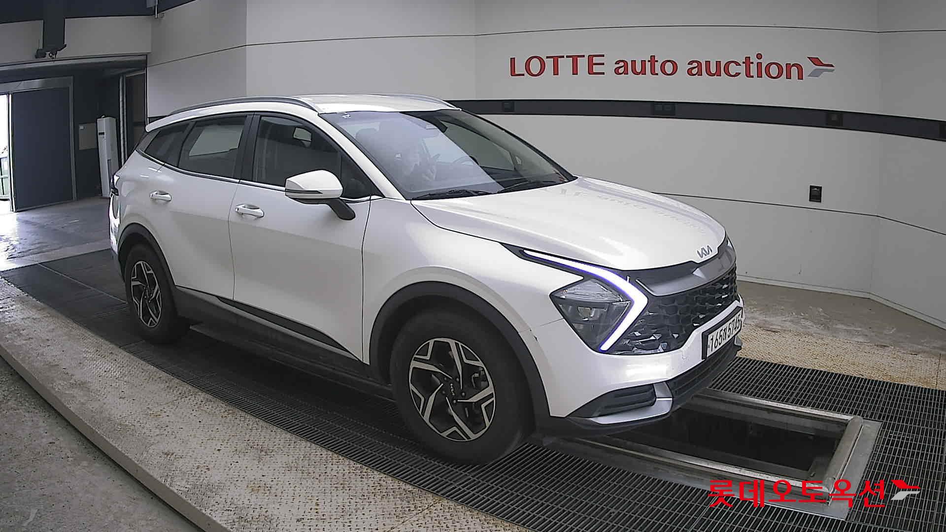 2022 - kia sportage