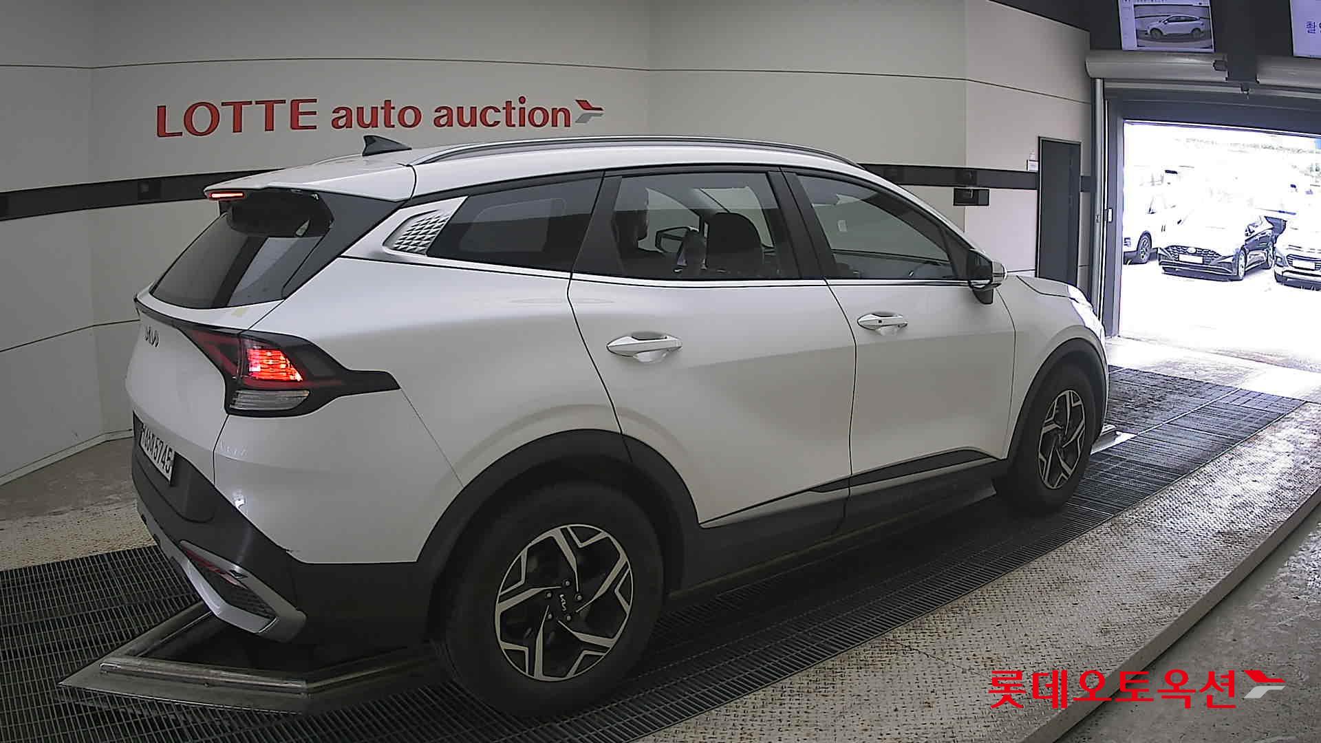 2022 - kia sportage