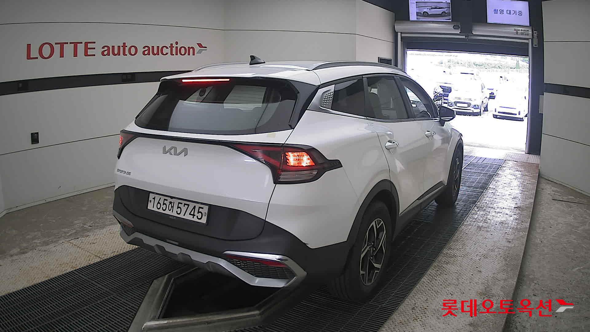 2022 - kia sportage