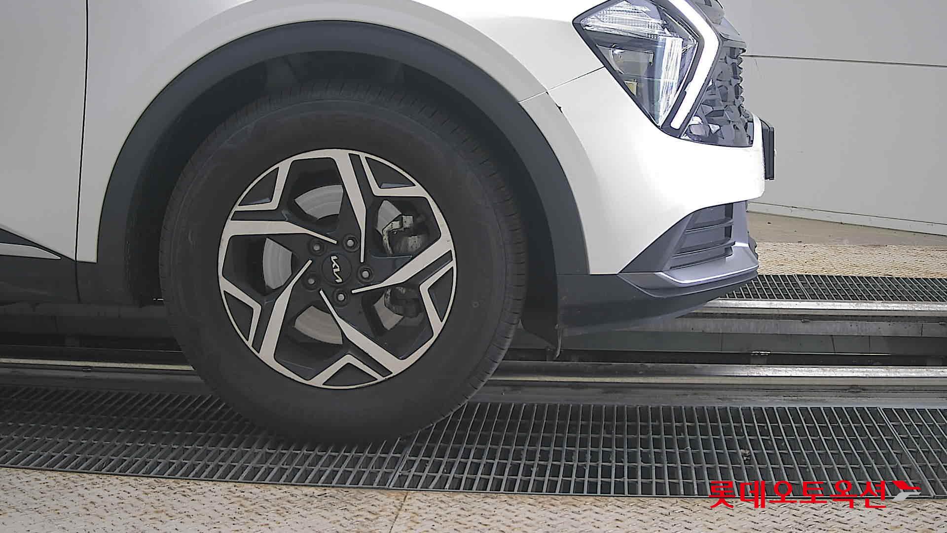 2022 - kia sportage