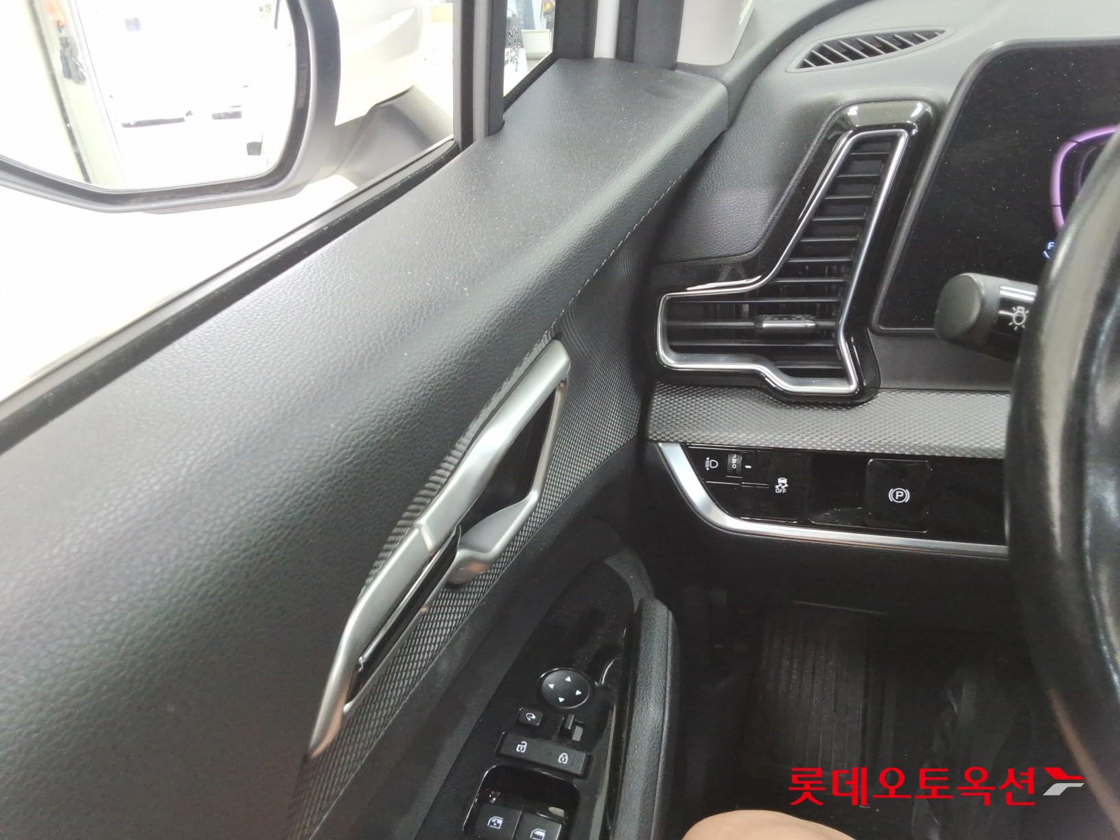 2022 - kia sportage