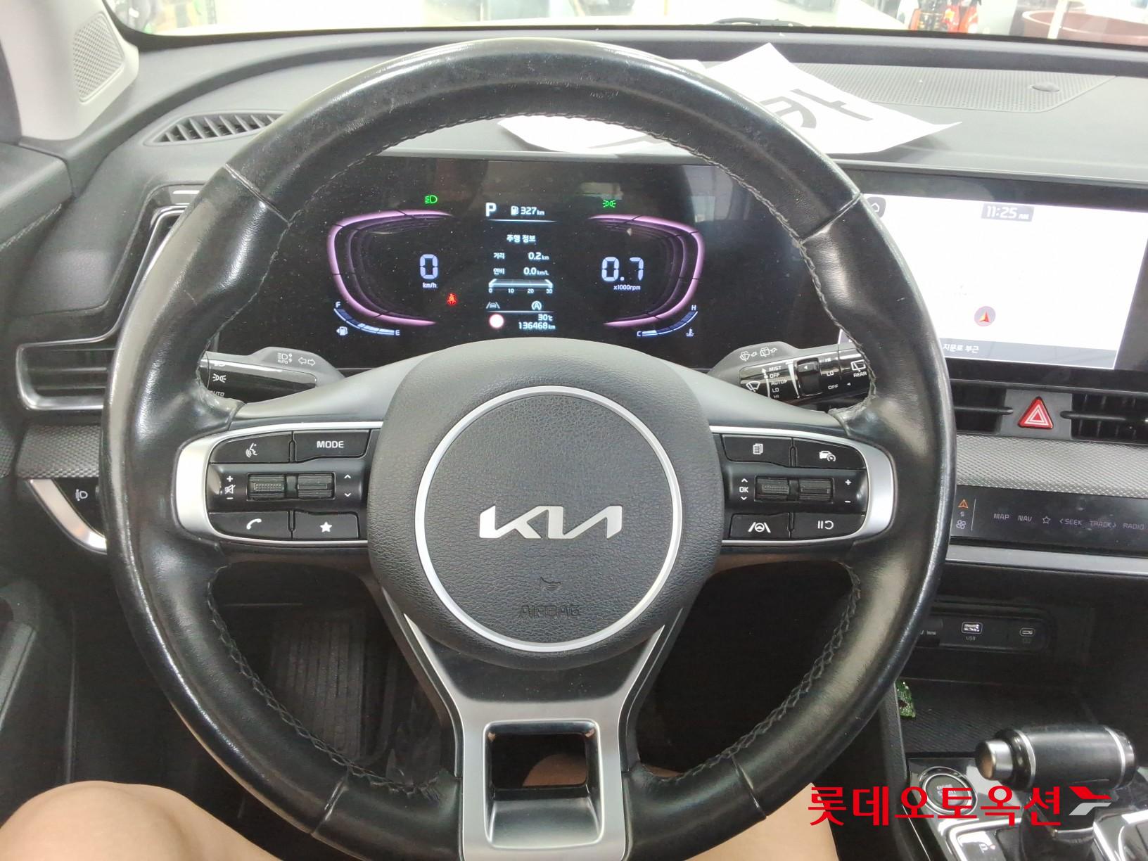 2022 - kia sportage