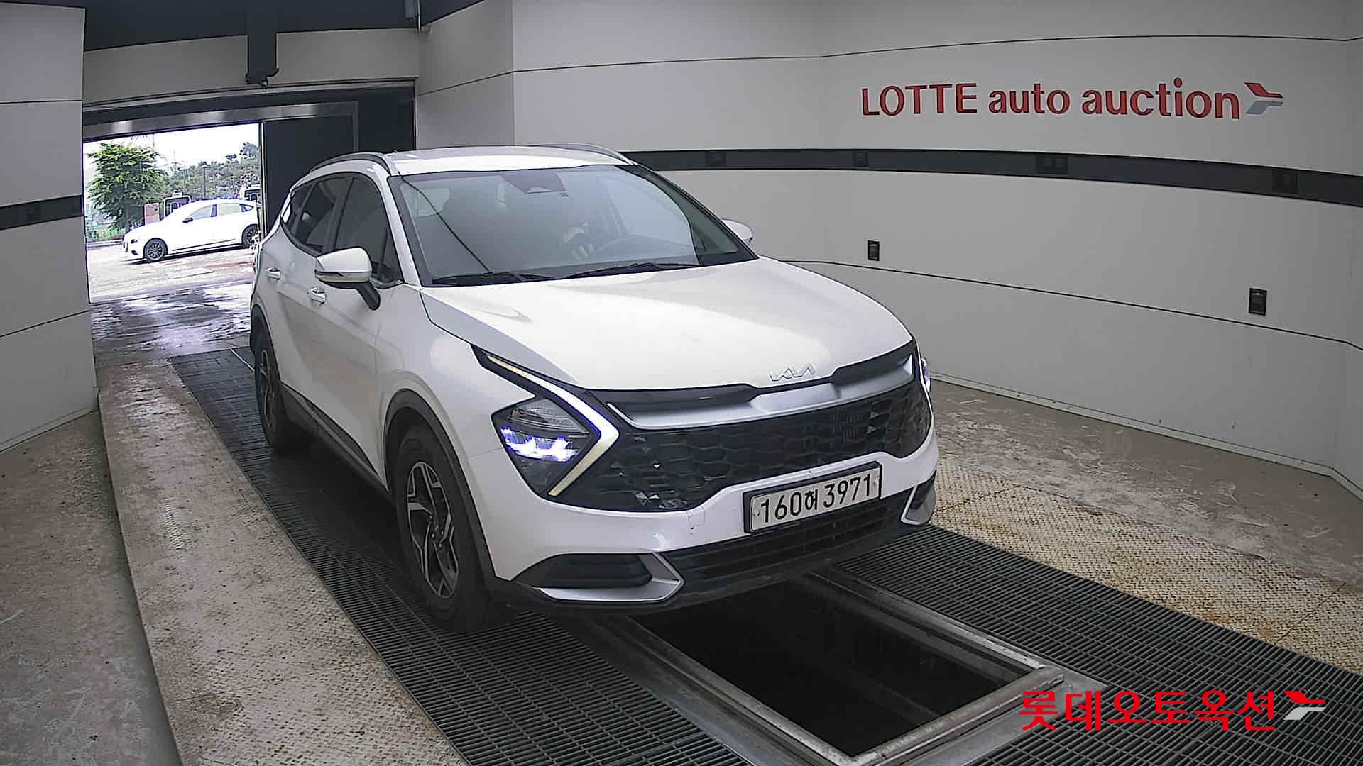 2022 - kia sportage