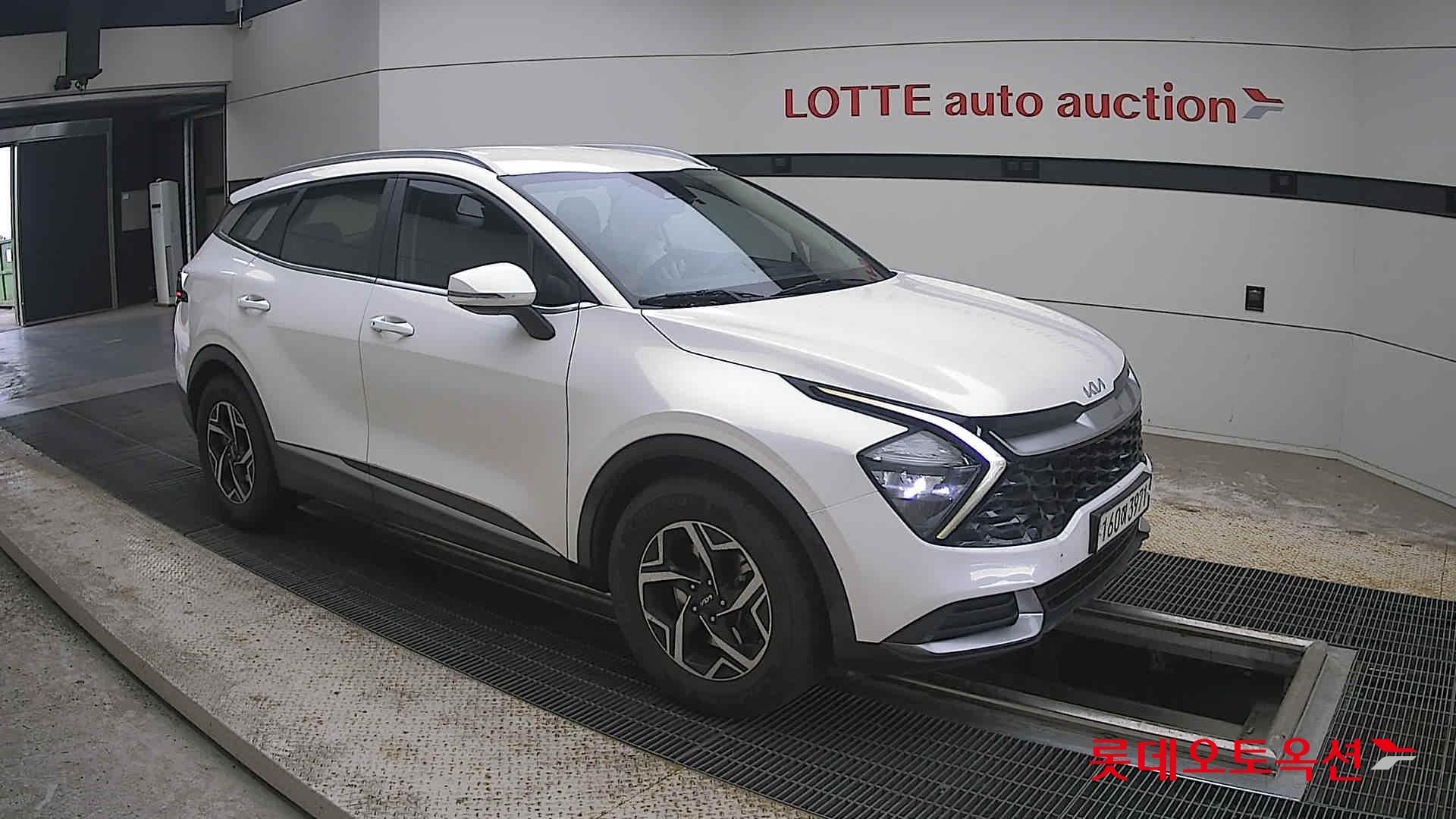 2022 - kia sportage