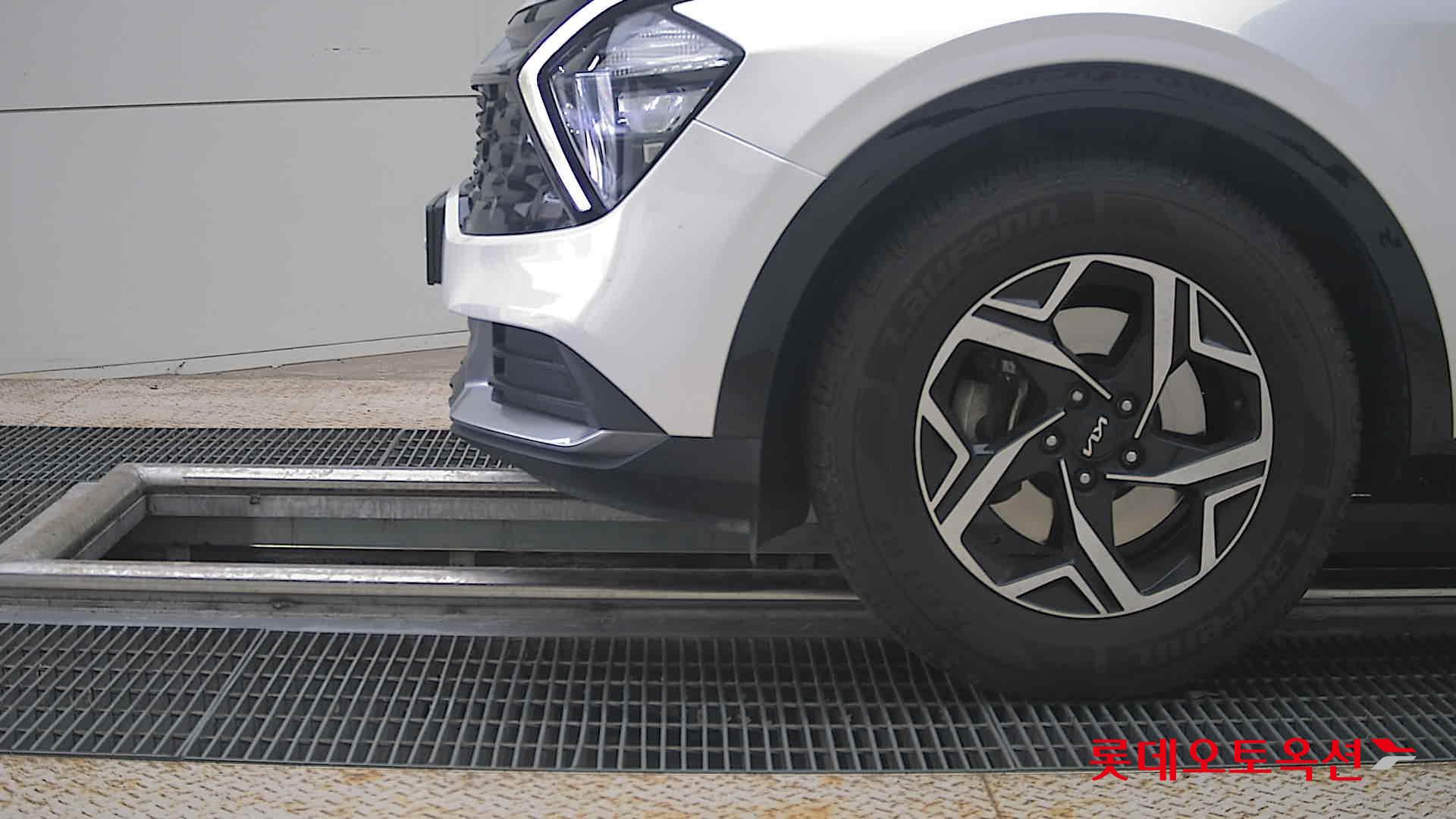 2022 - kia sportage