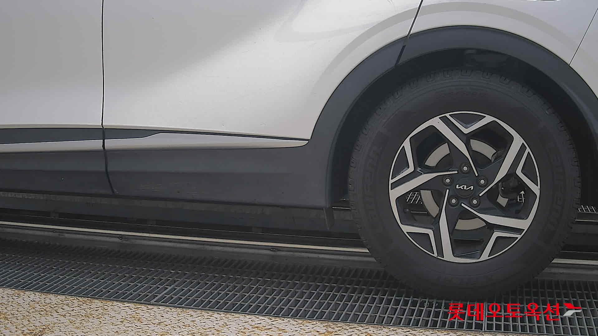 2022 - kia sportage