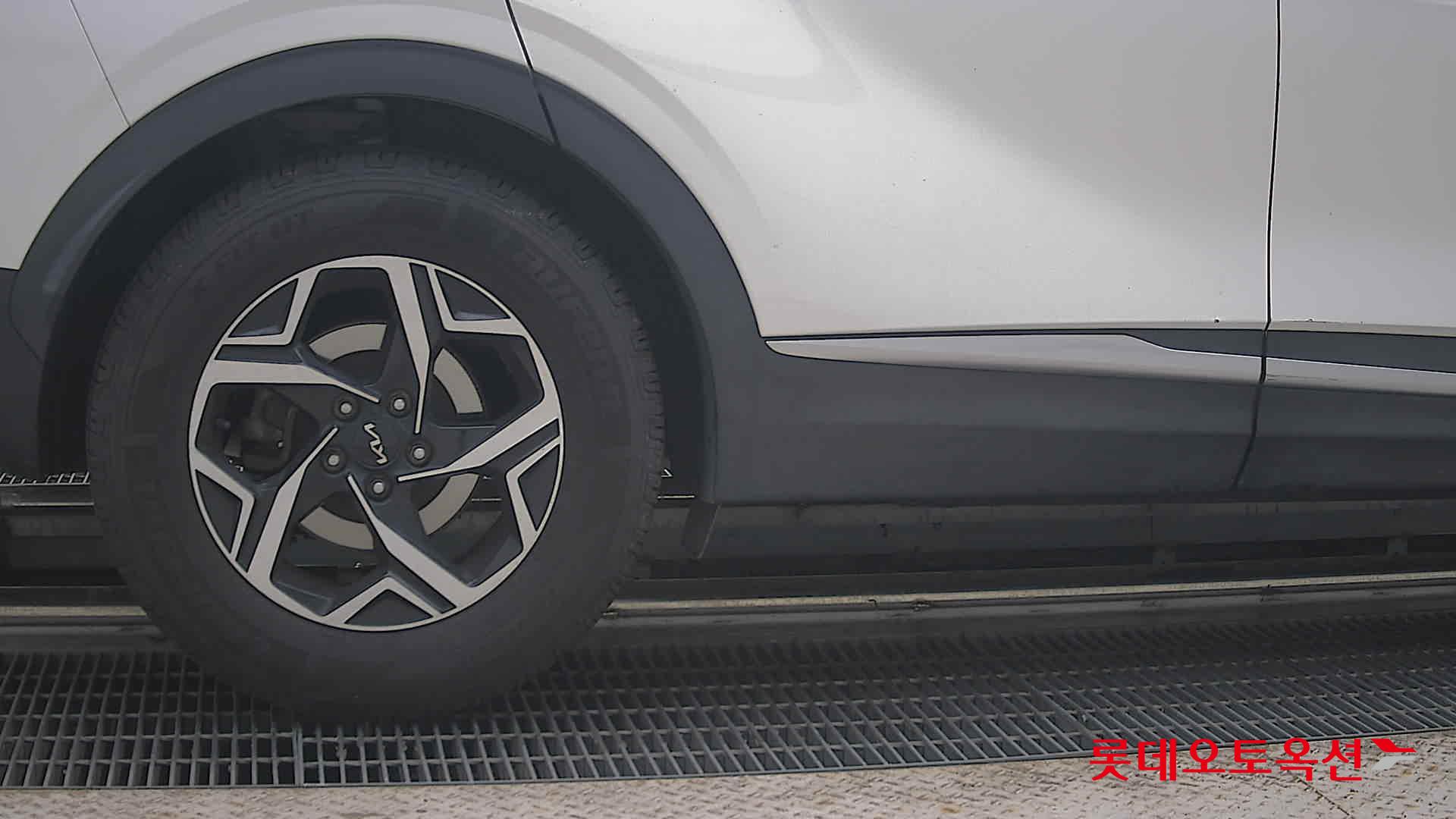 2022 - kia sportage