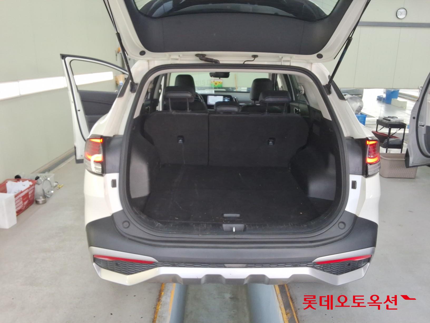 2022 - kia sportage