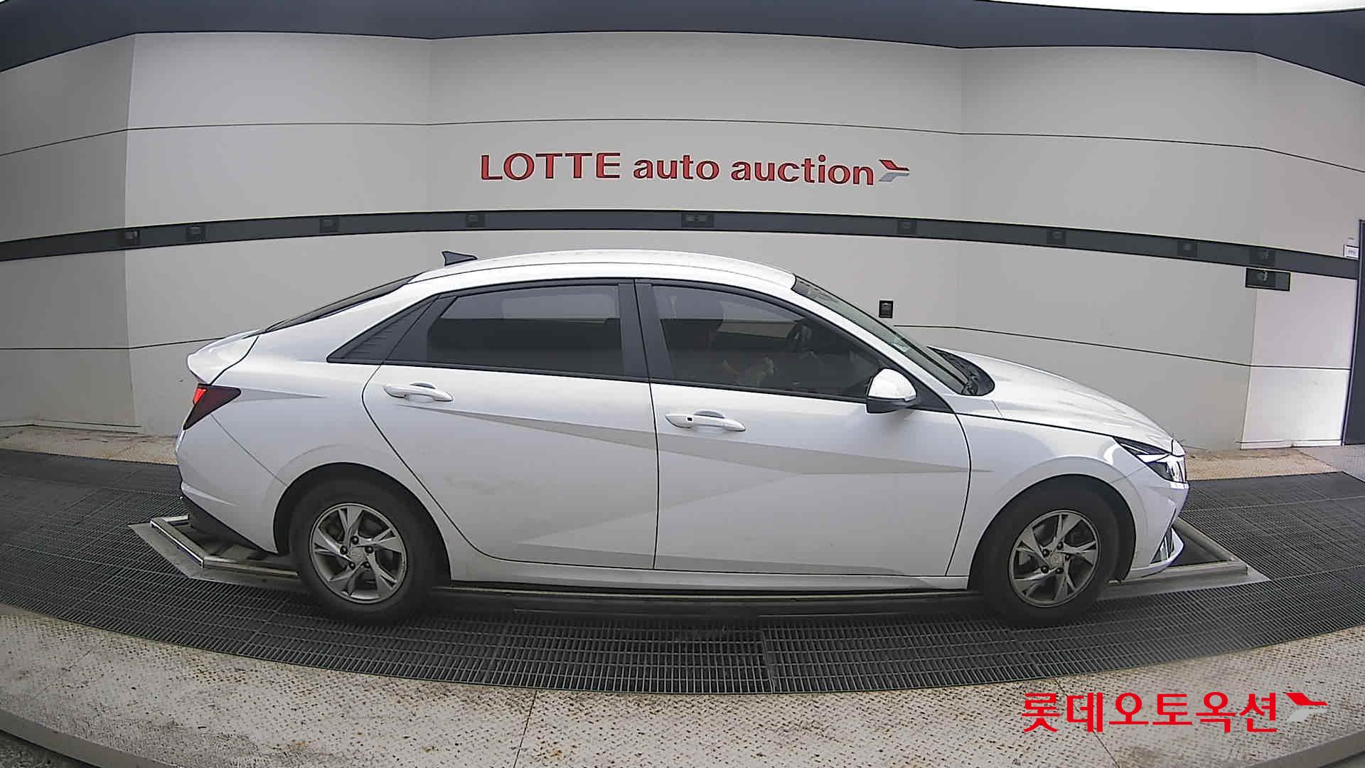 2021 - hyundai avante