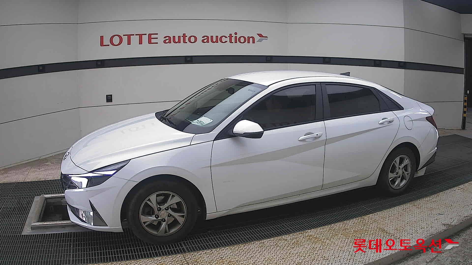 2021 - hyundai avante