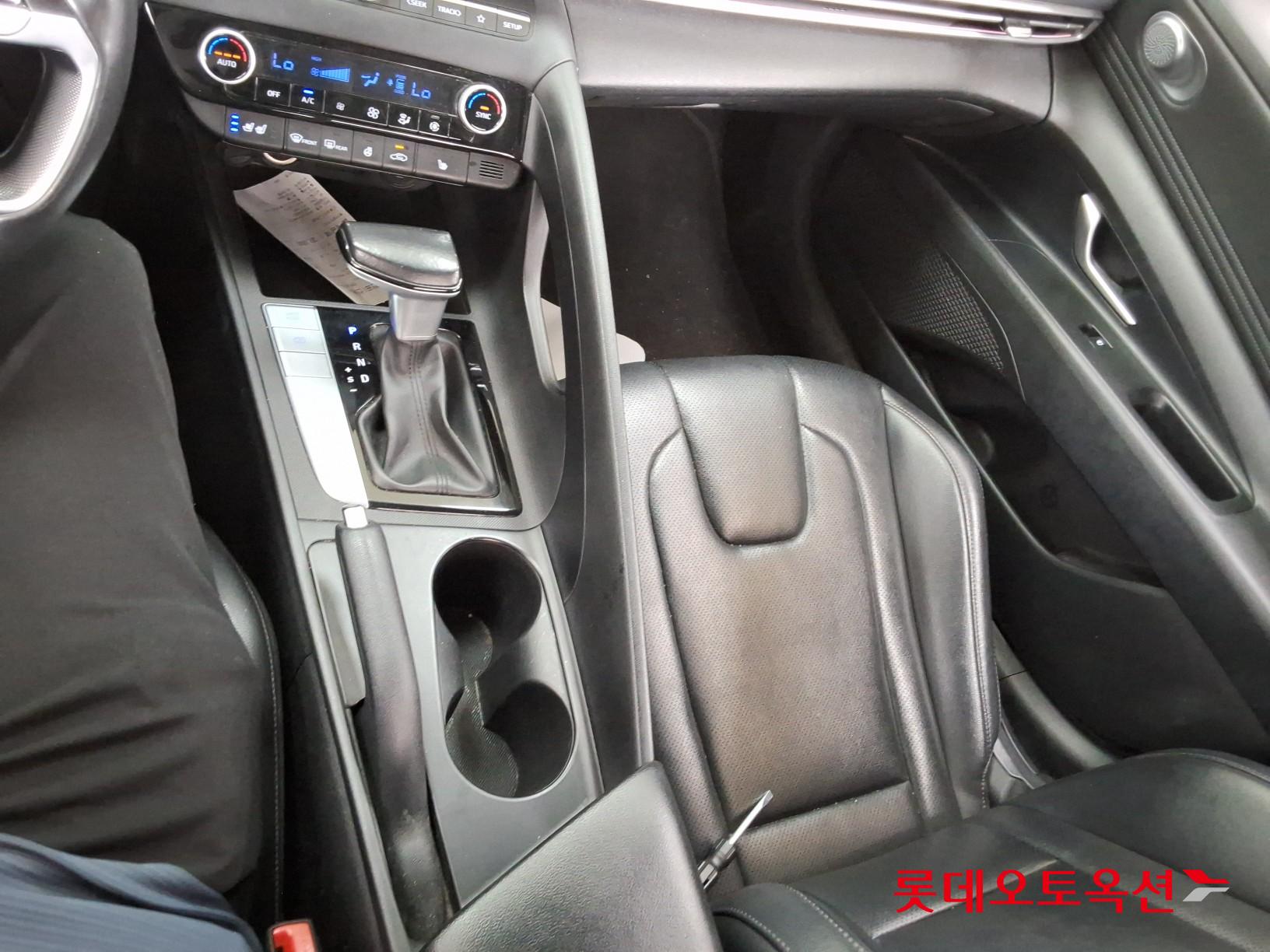 2021 - hyundai avante