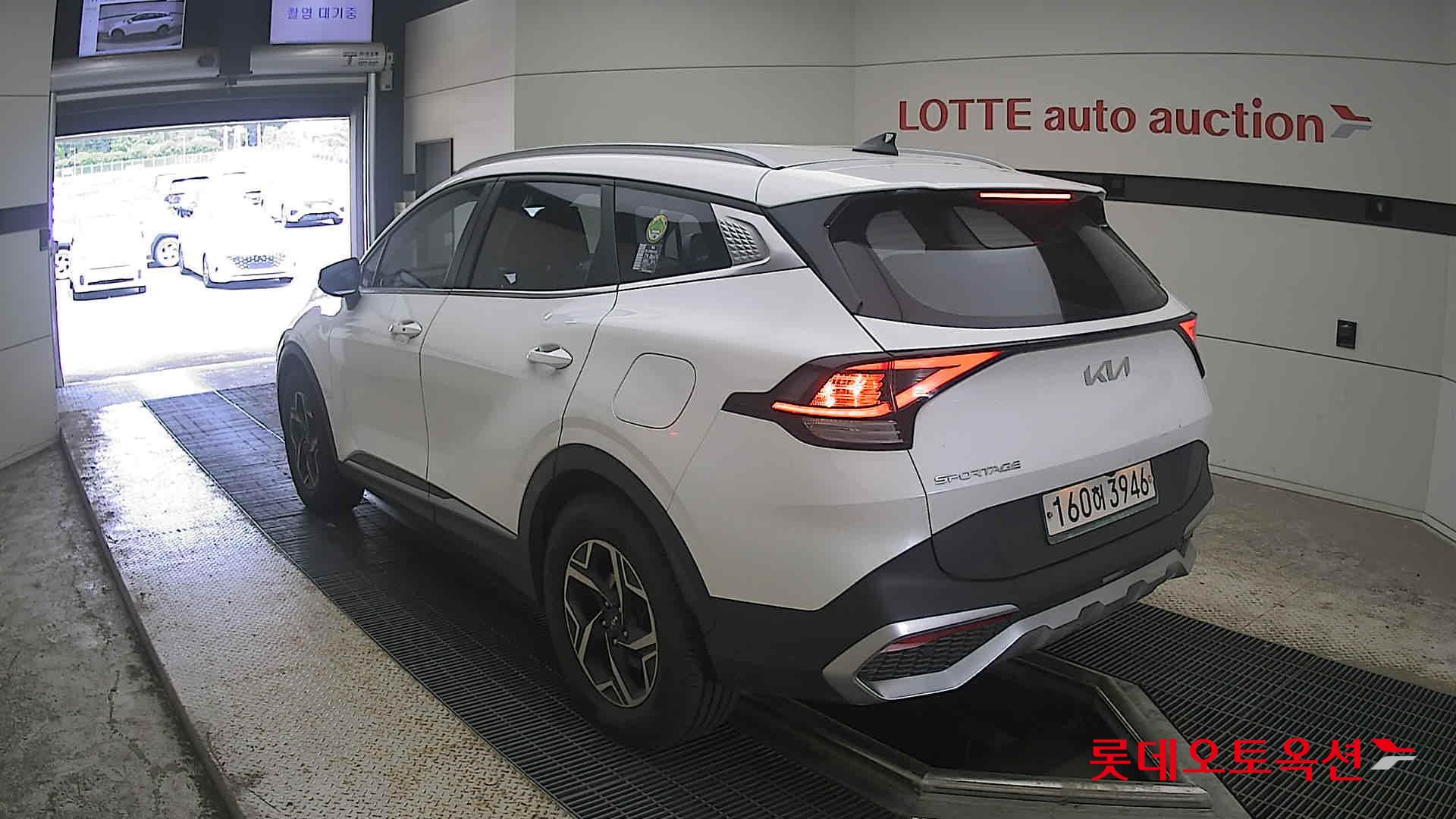 2022 - kia sportage