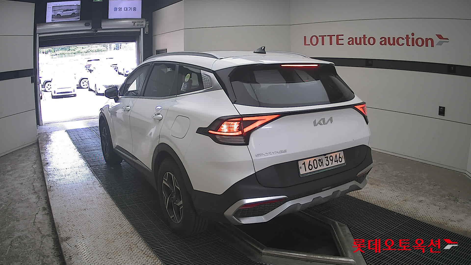 2022 - kia sportage
