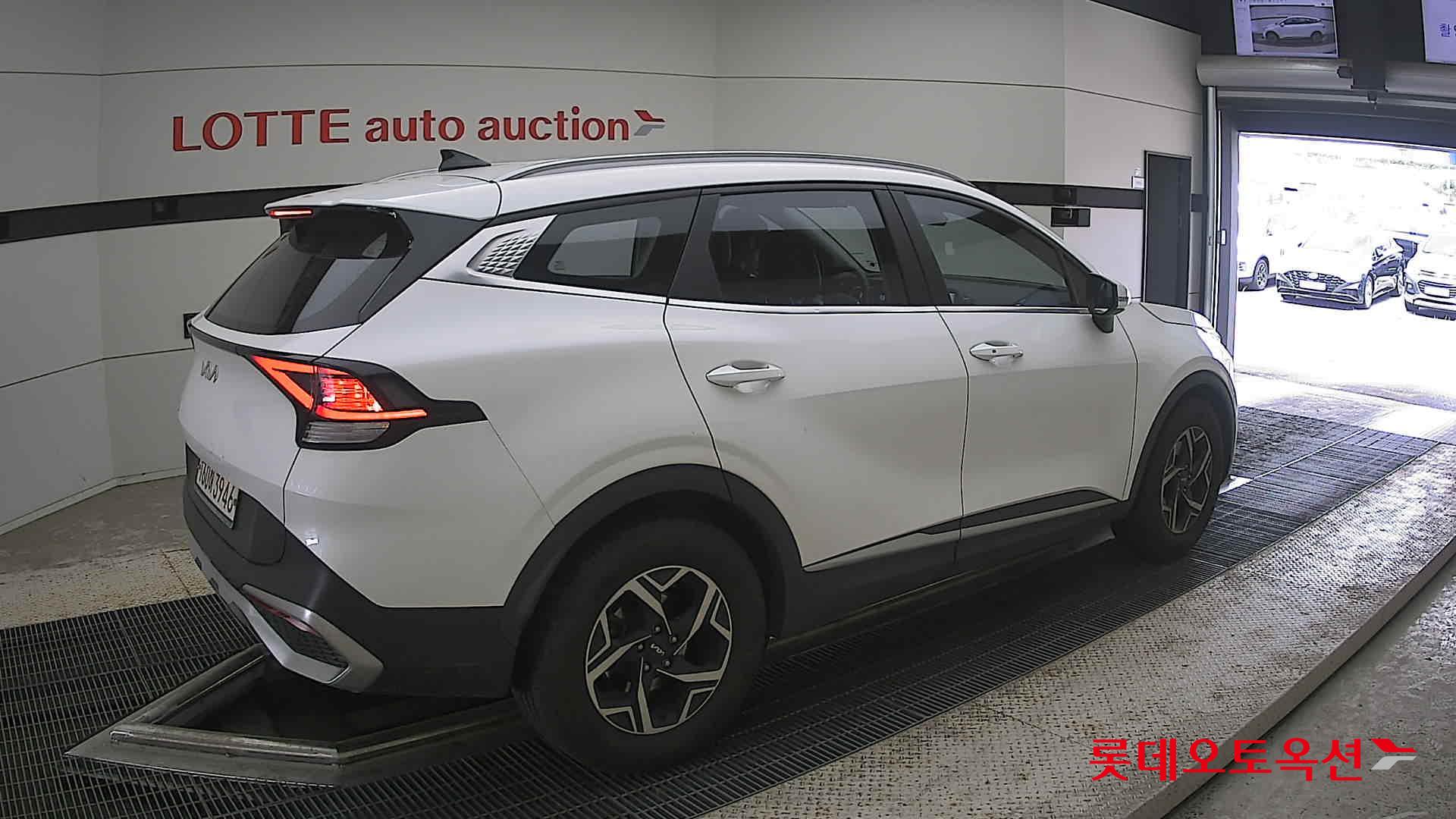2022 - kia sportage