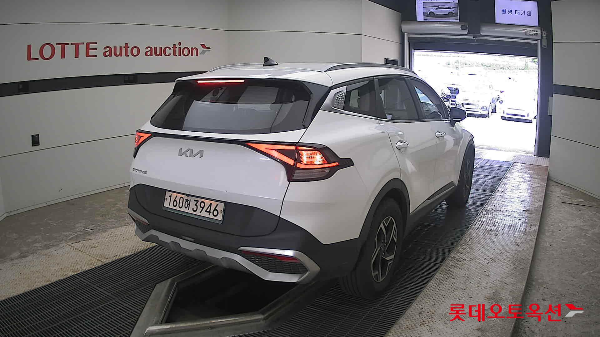 2022 - kia sportage