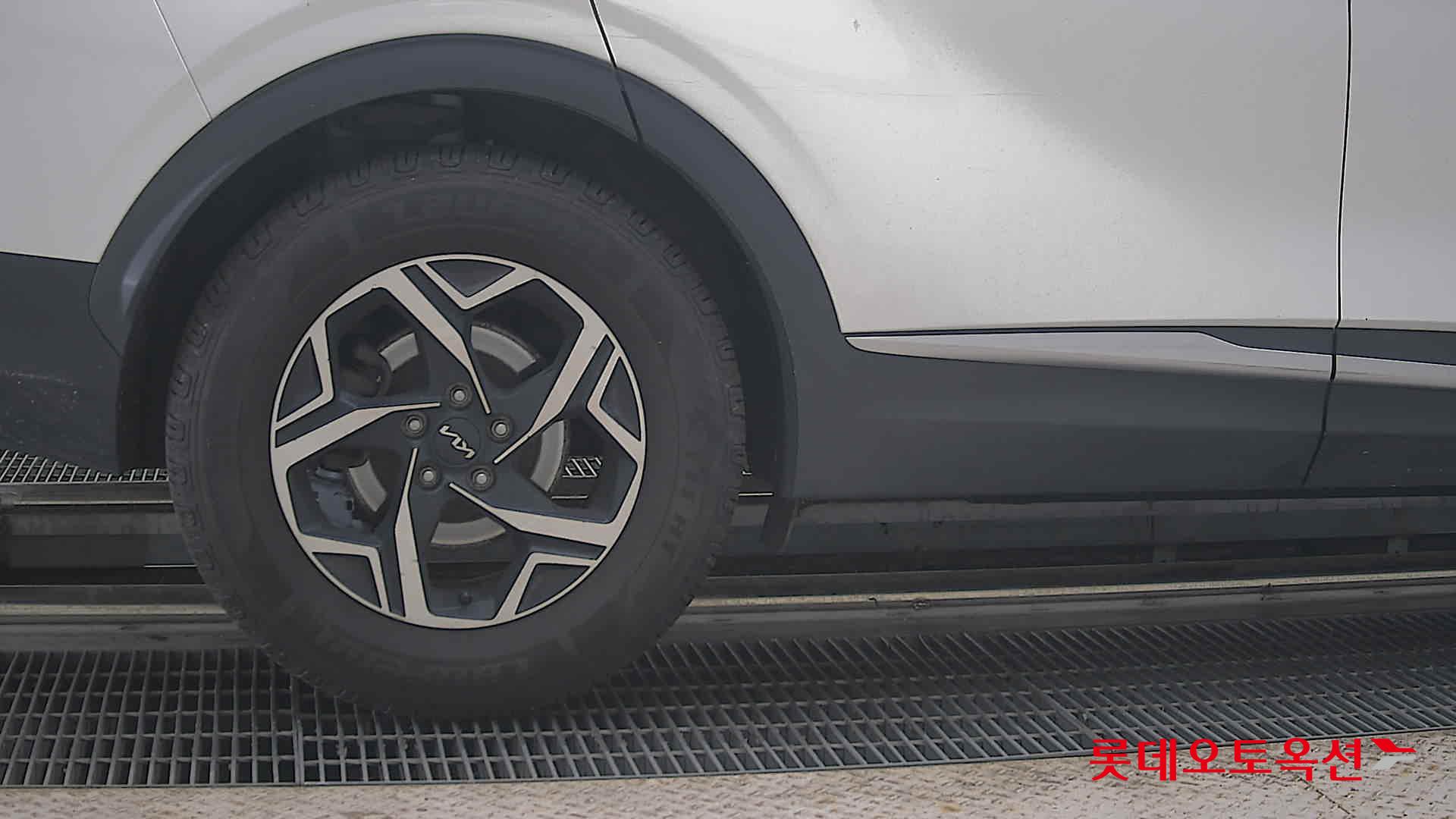 2022 - kia sportage