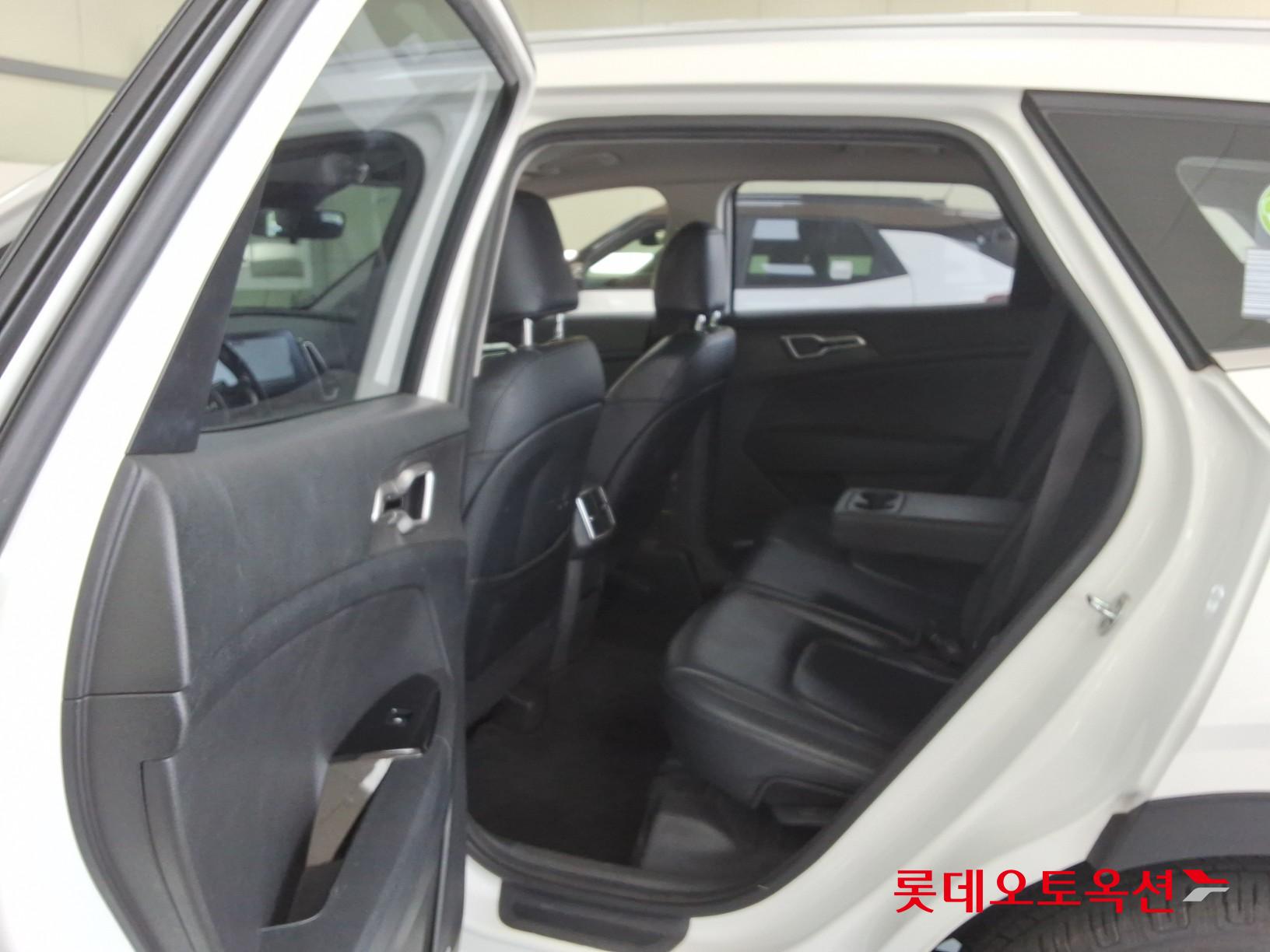 2022 - kia sportage