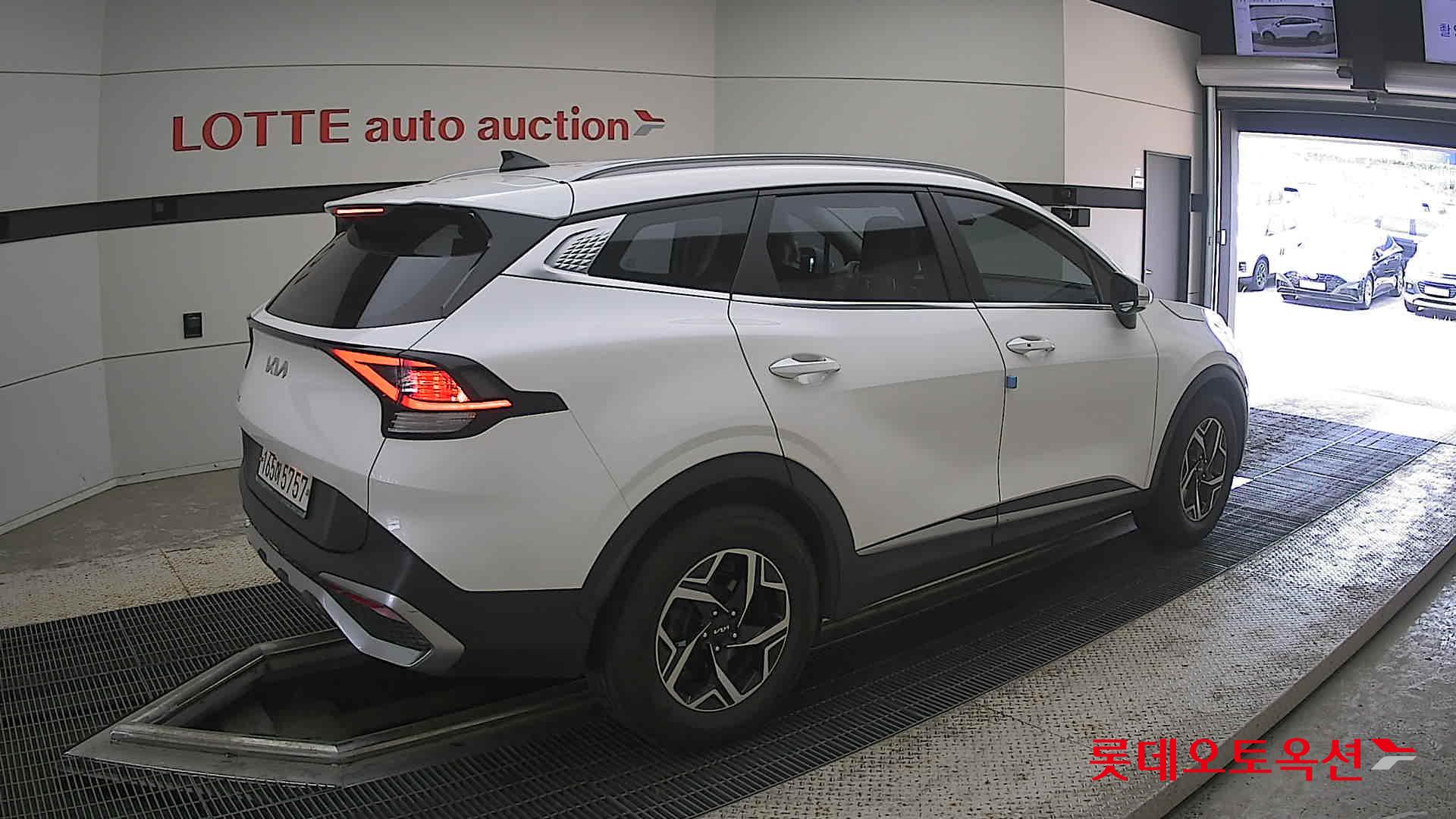 2022 - kia sportage