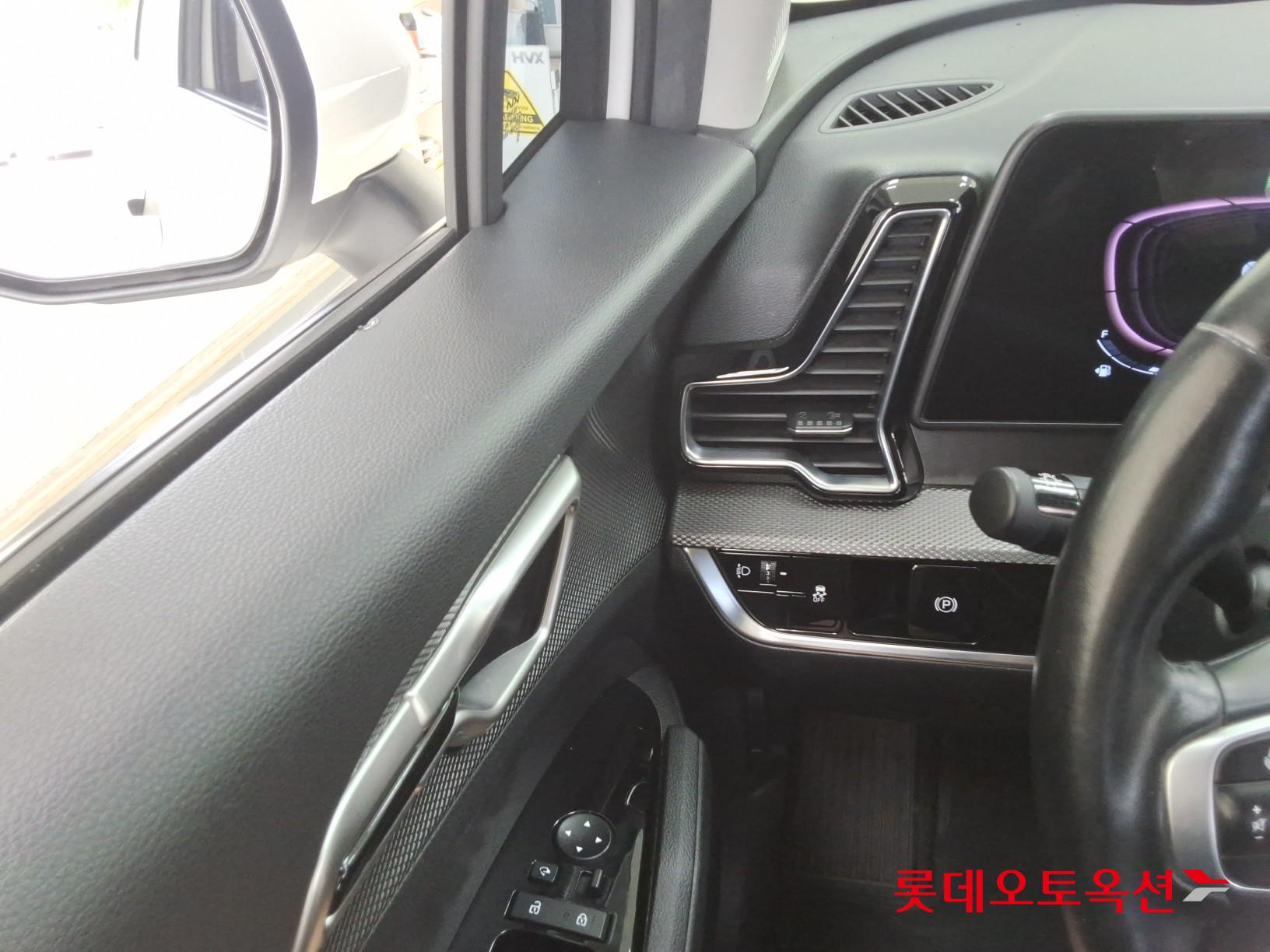 2022 - kia sportage