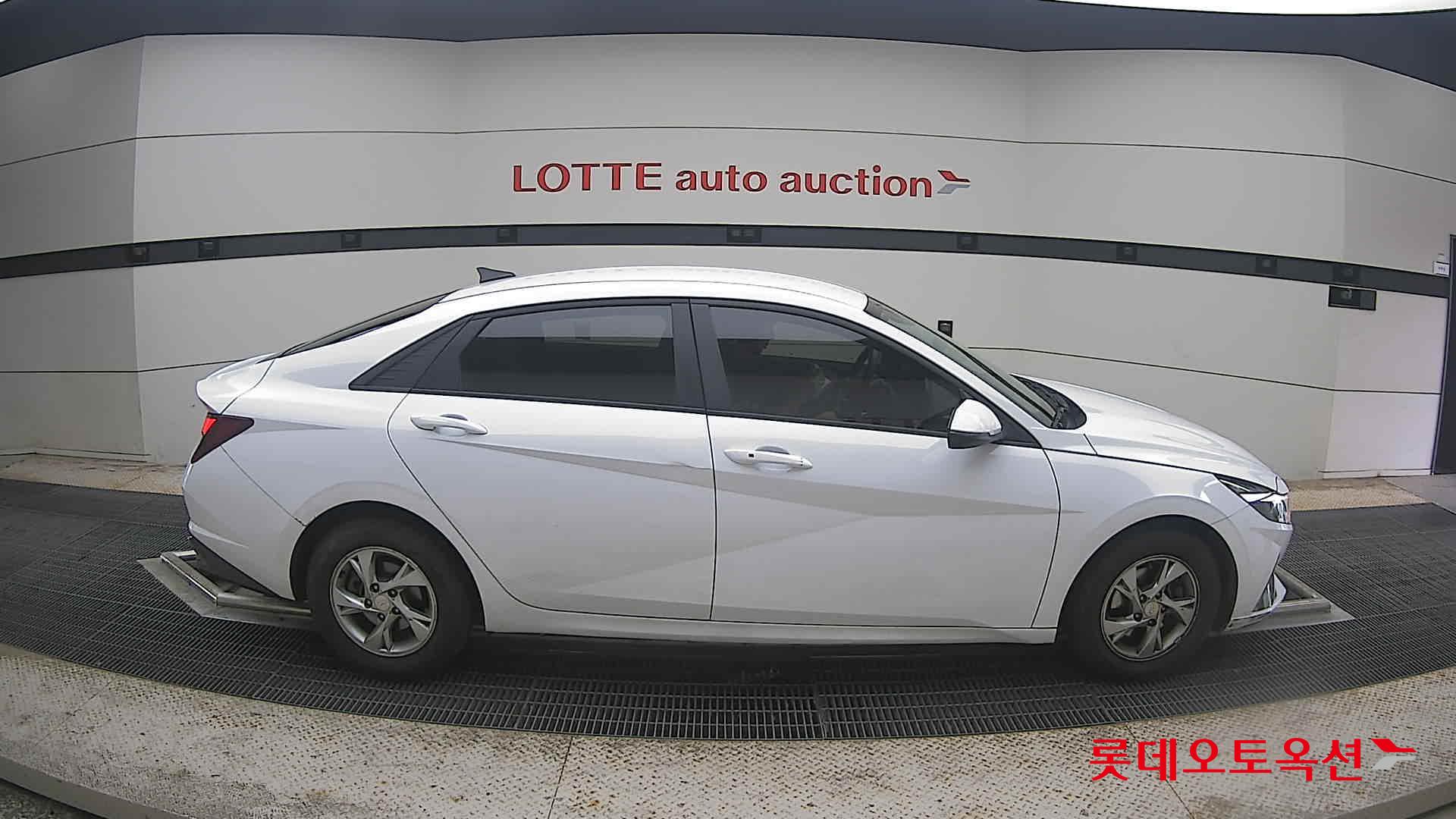 2021 - hyundai avante