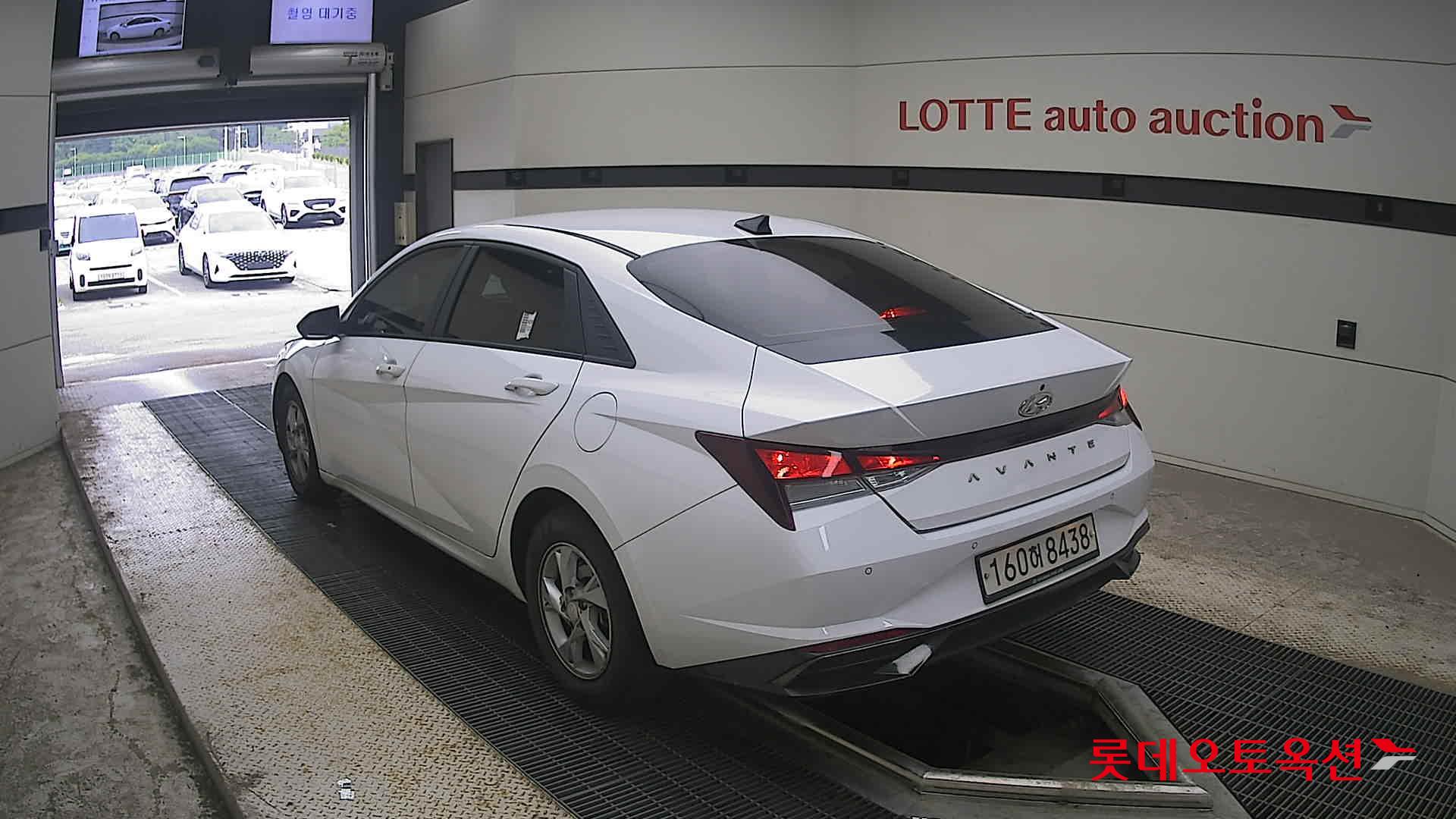 2021 - hyundai avante
