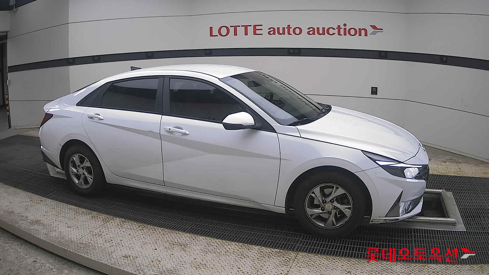 2021 - hyundai avante