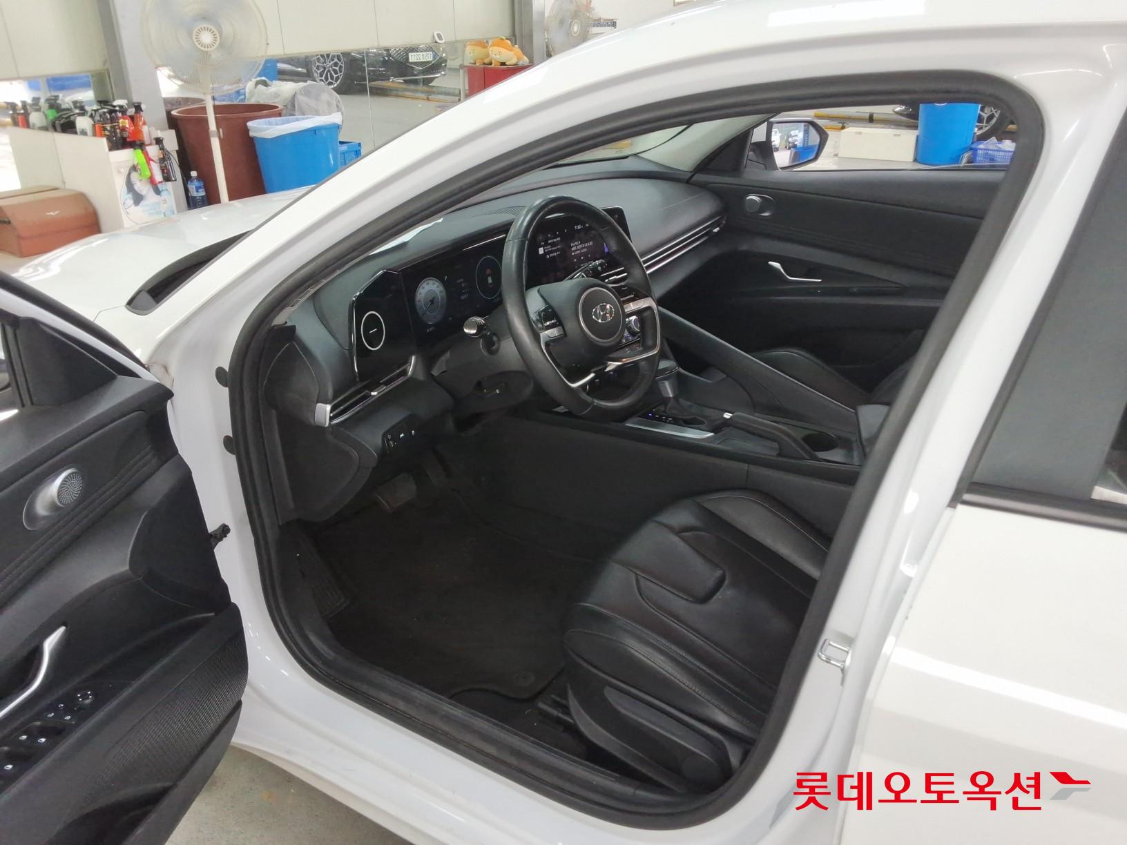 2021 - hyundai avante