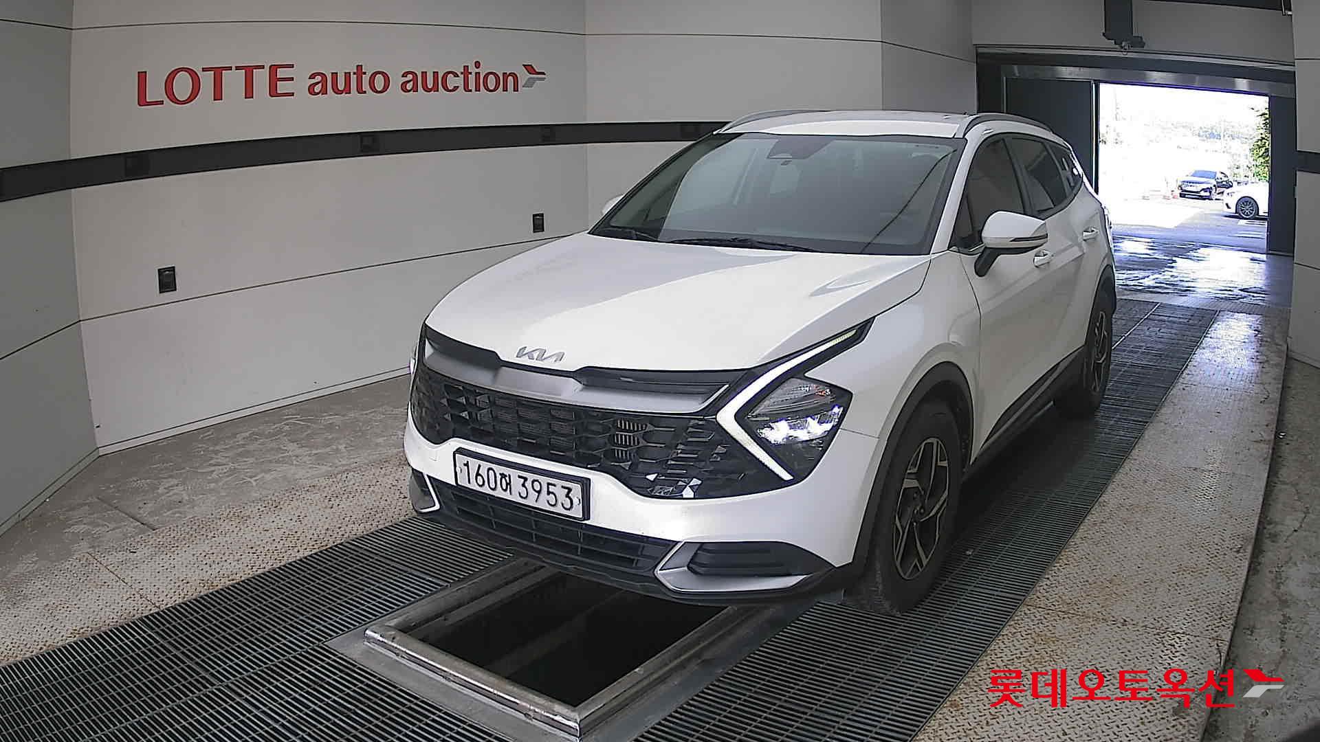 2022 - kia sportage