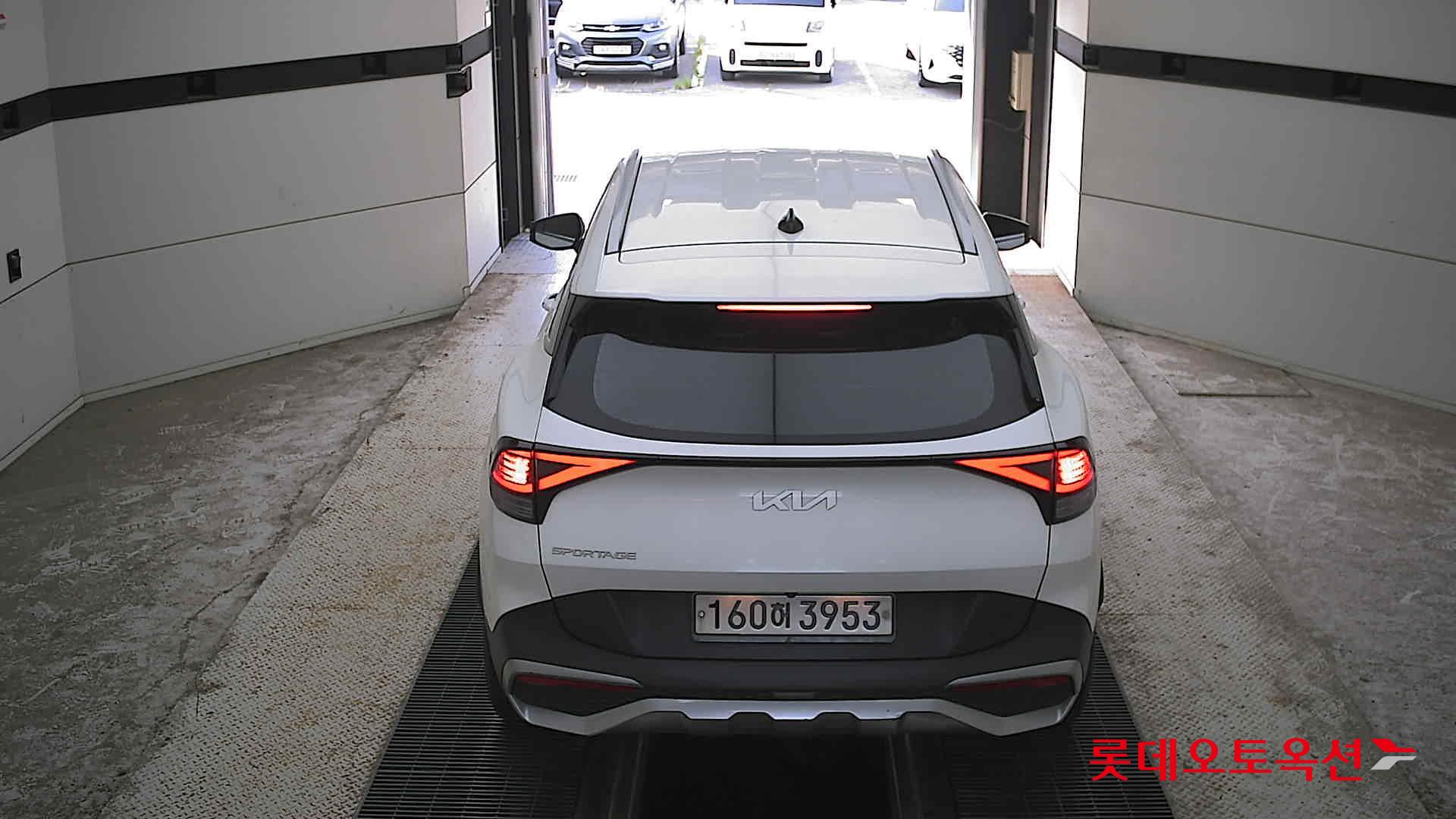2022 - kia sportage