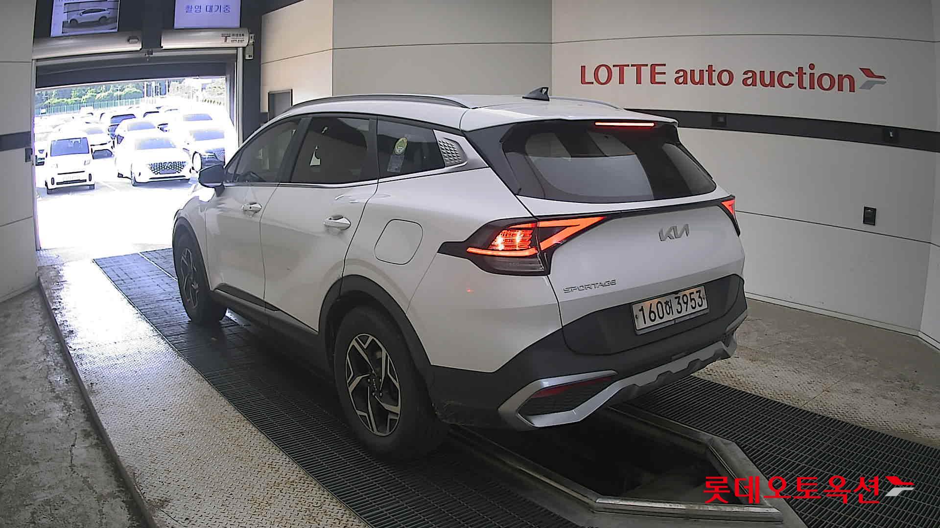 2022 - kia sportage