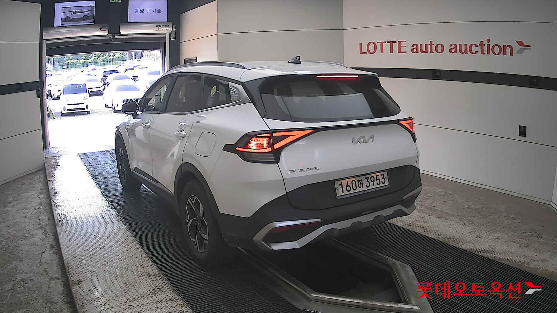 2022 - kia sportage