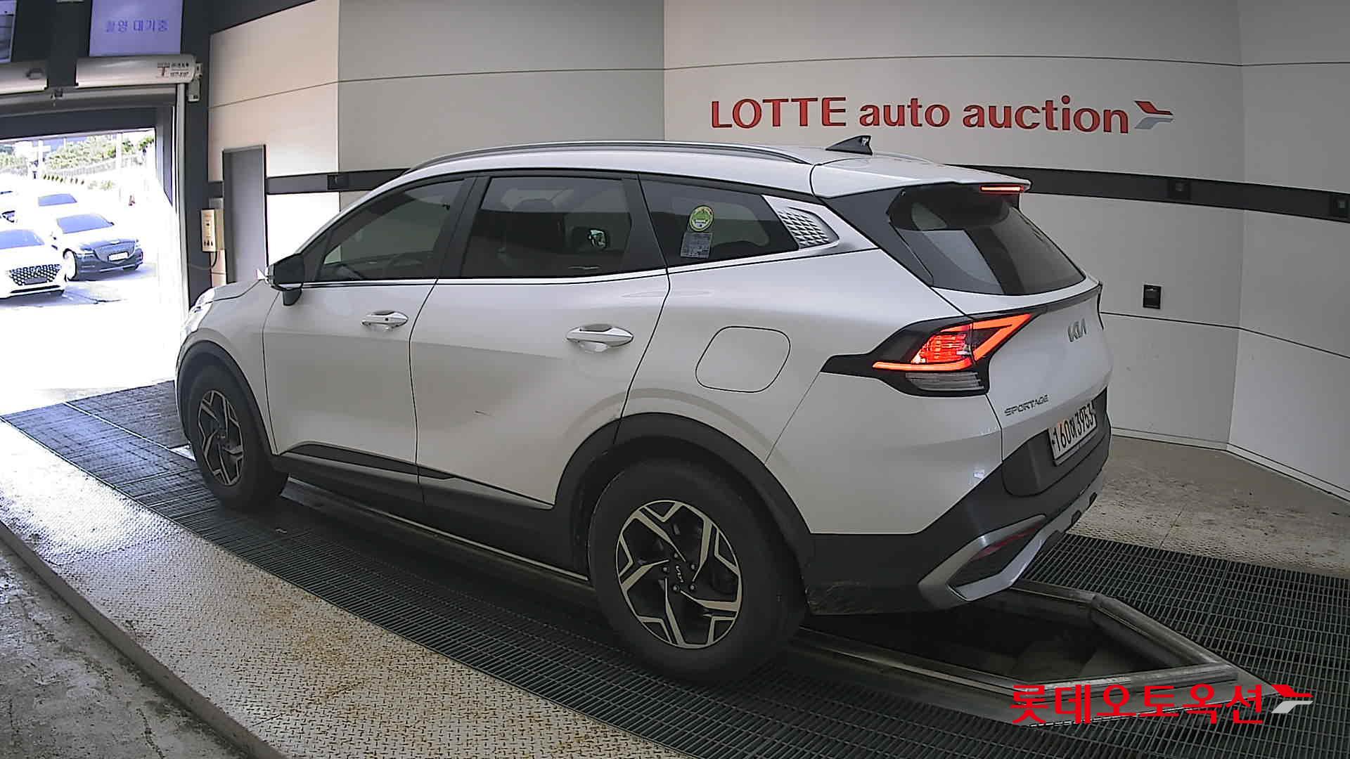 2022 - kia sportage