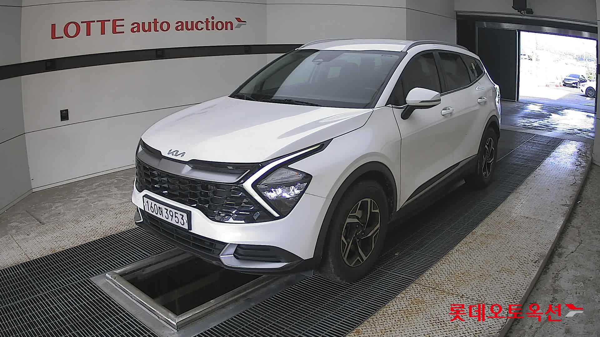 2022 - kia sportage
