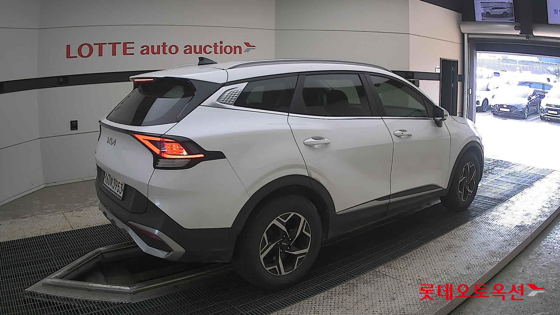 2022 - kia sportage