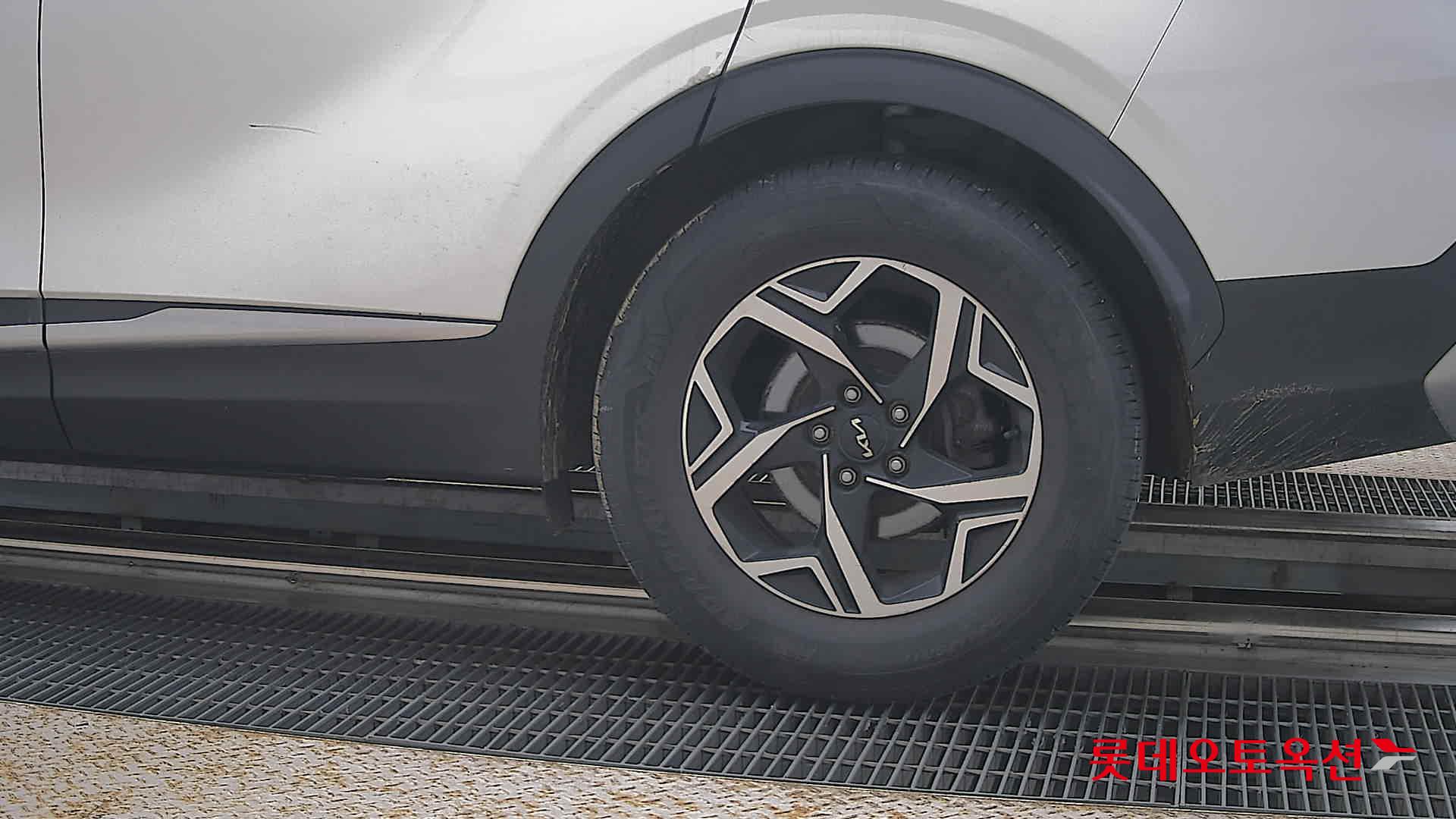 2022 - kia sportage