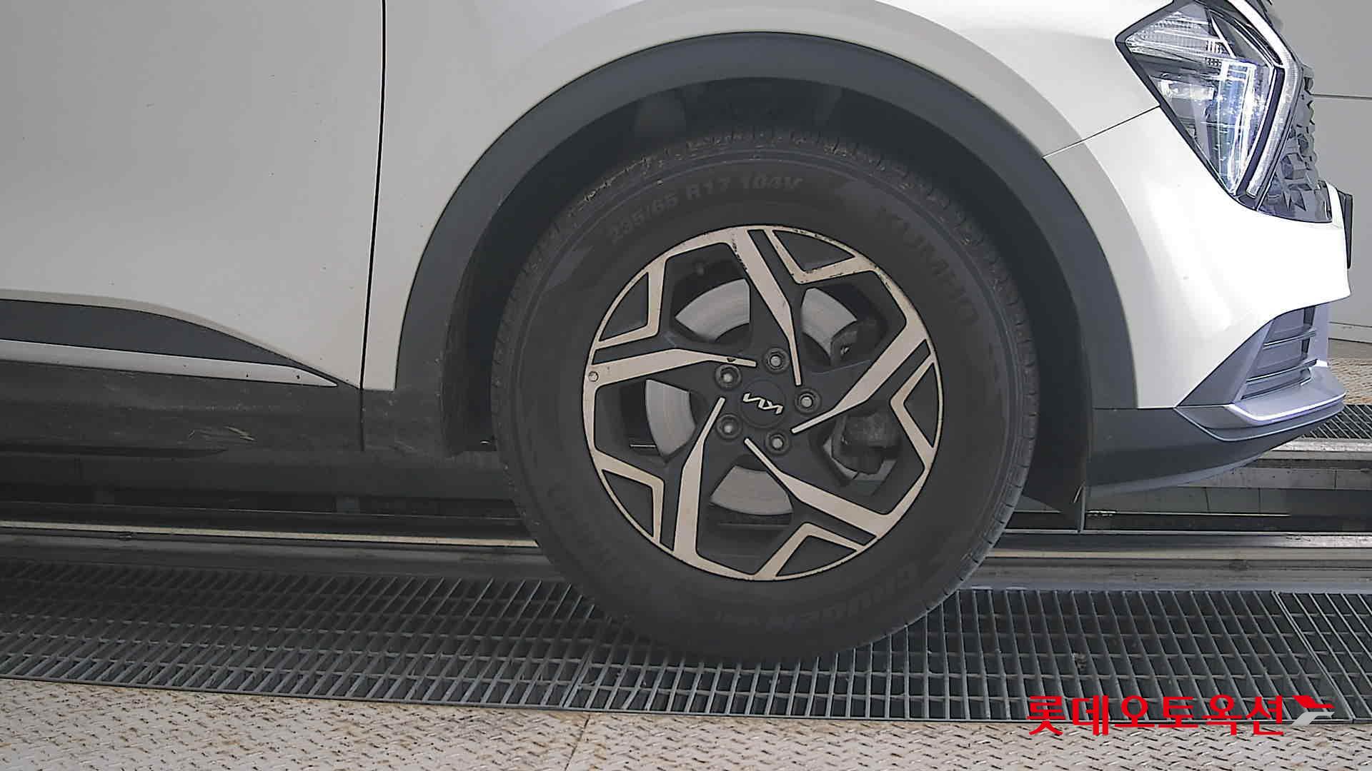 2022 - kia sportage